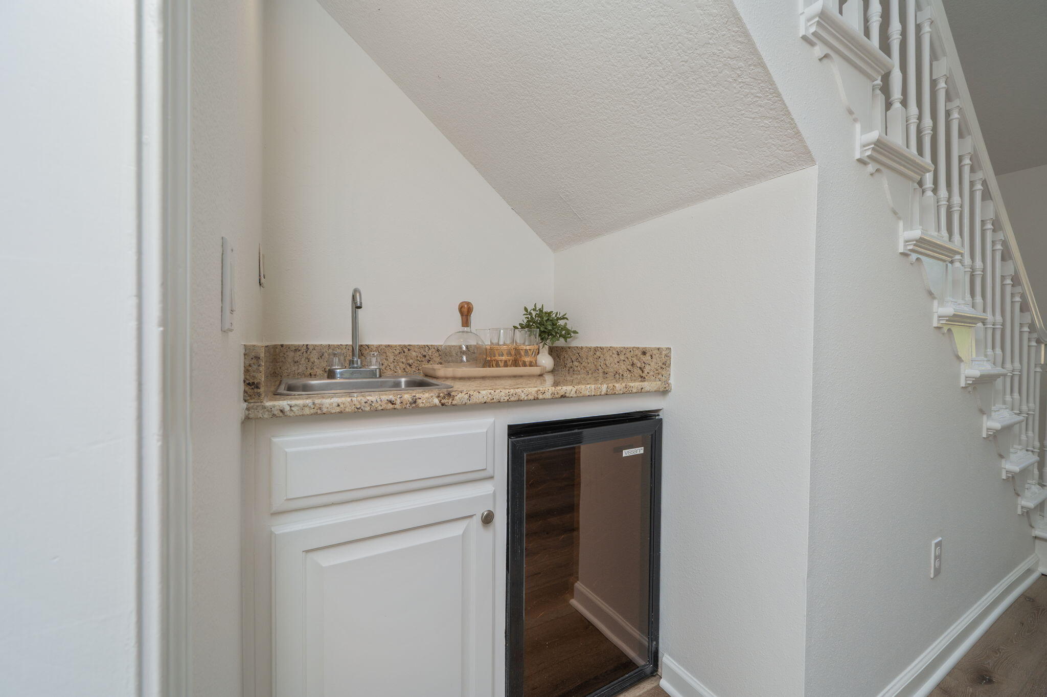 LAKE POINTE - Residential