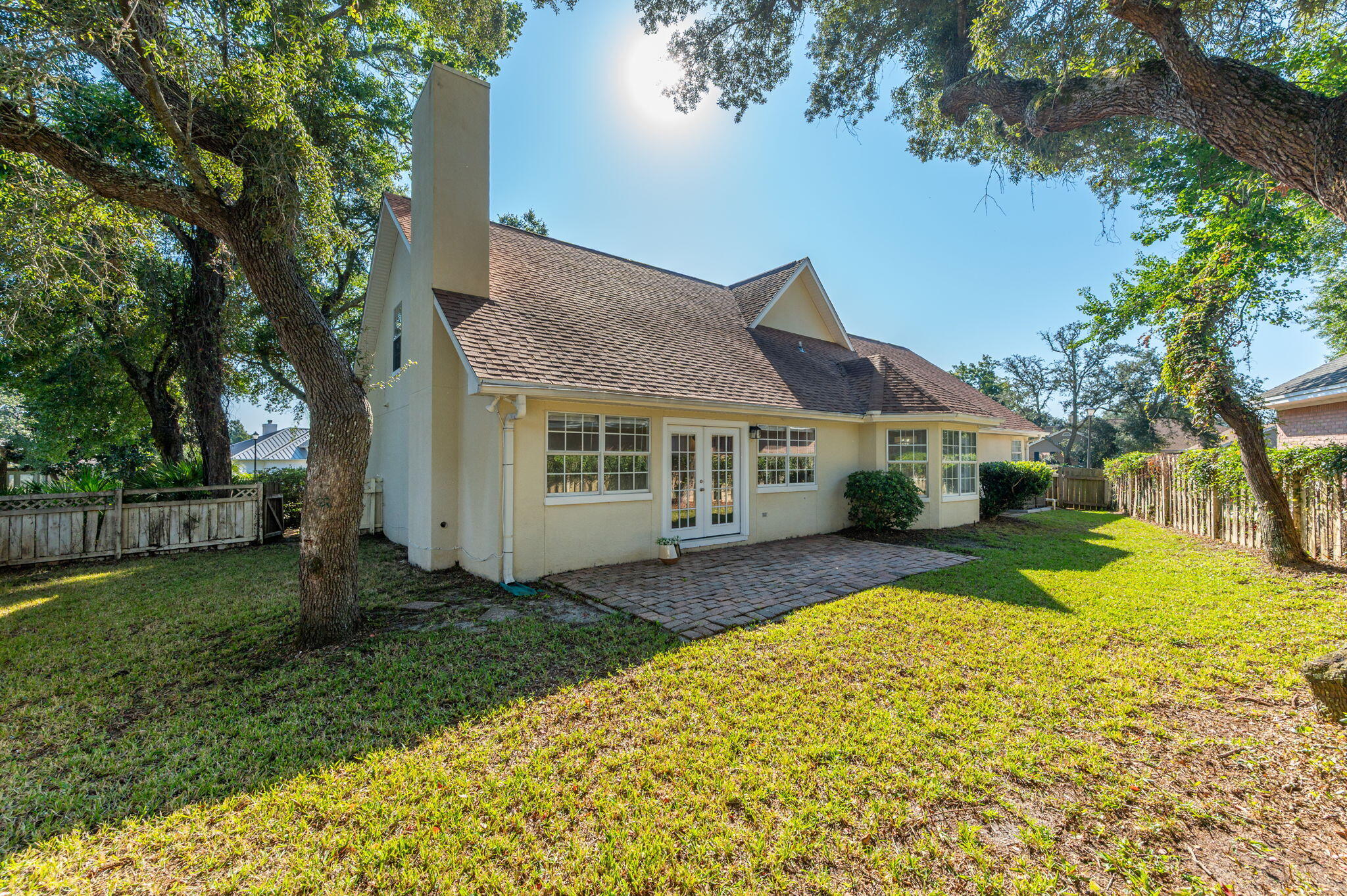 LAKE POINTE - Residential