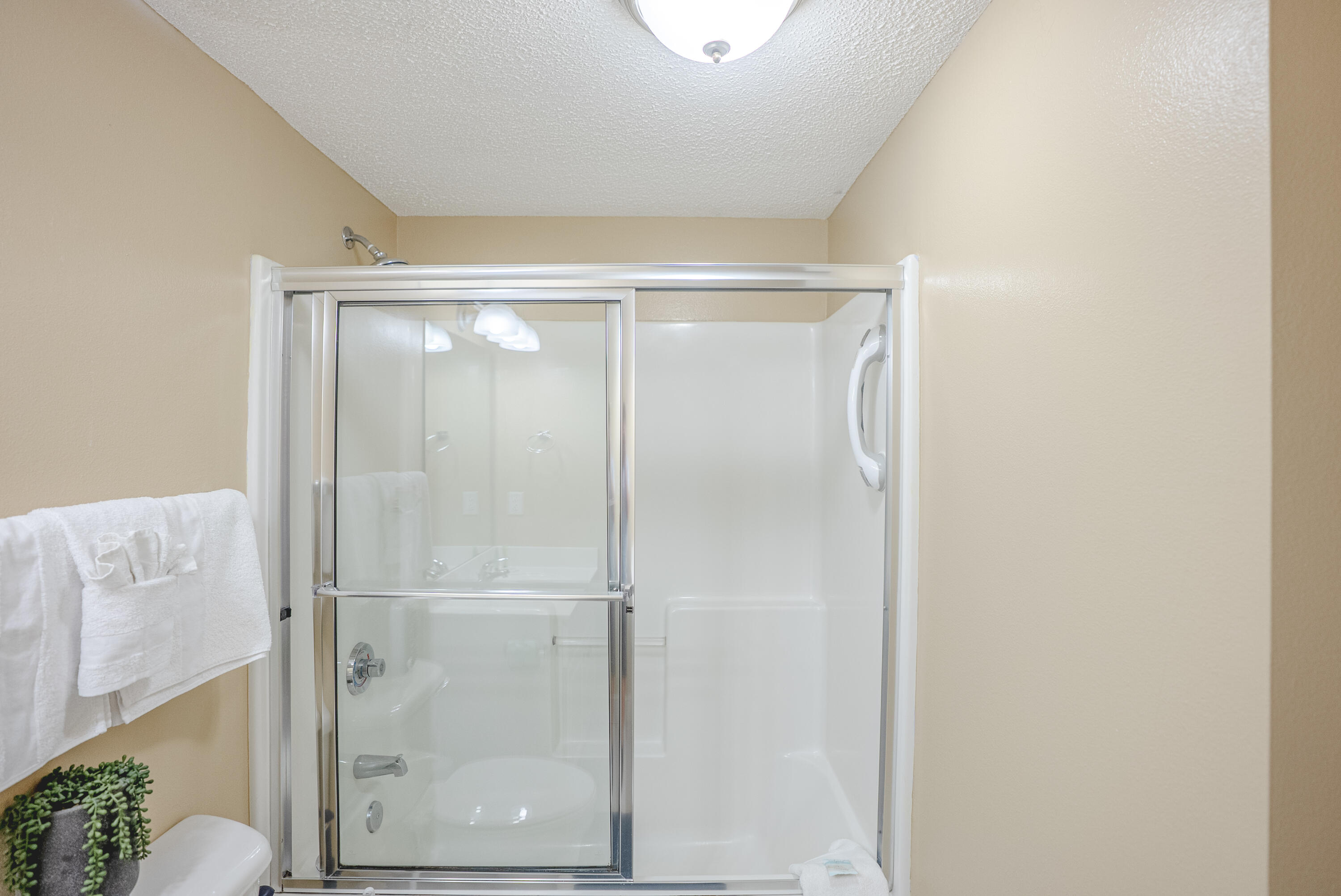 MAJESTIC BEACH TOWERS I - Residential