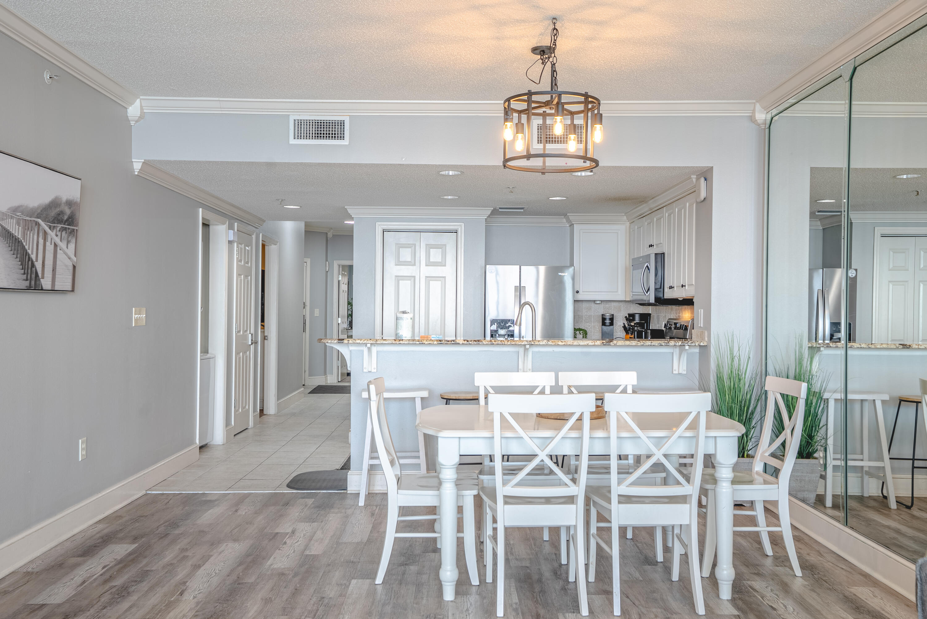 MAJESTIC BEACH TOWERS I - Residential