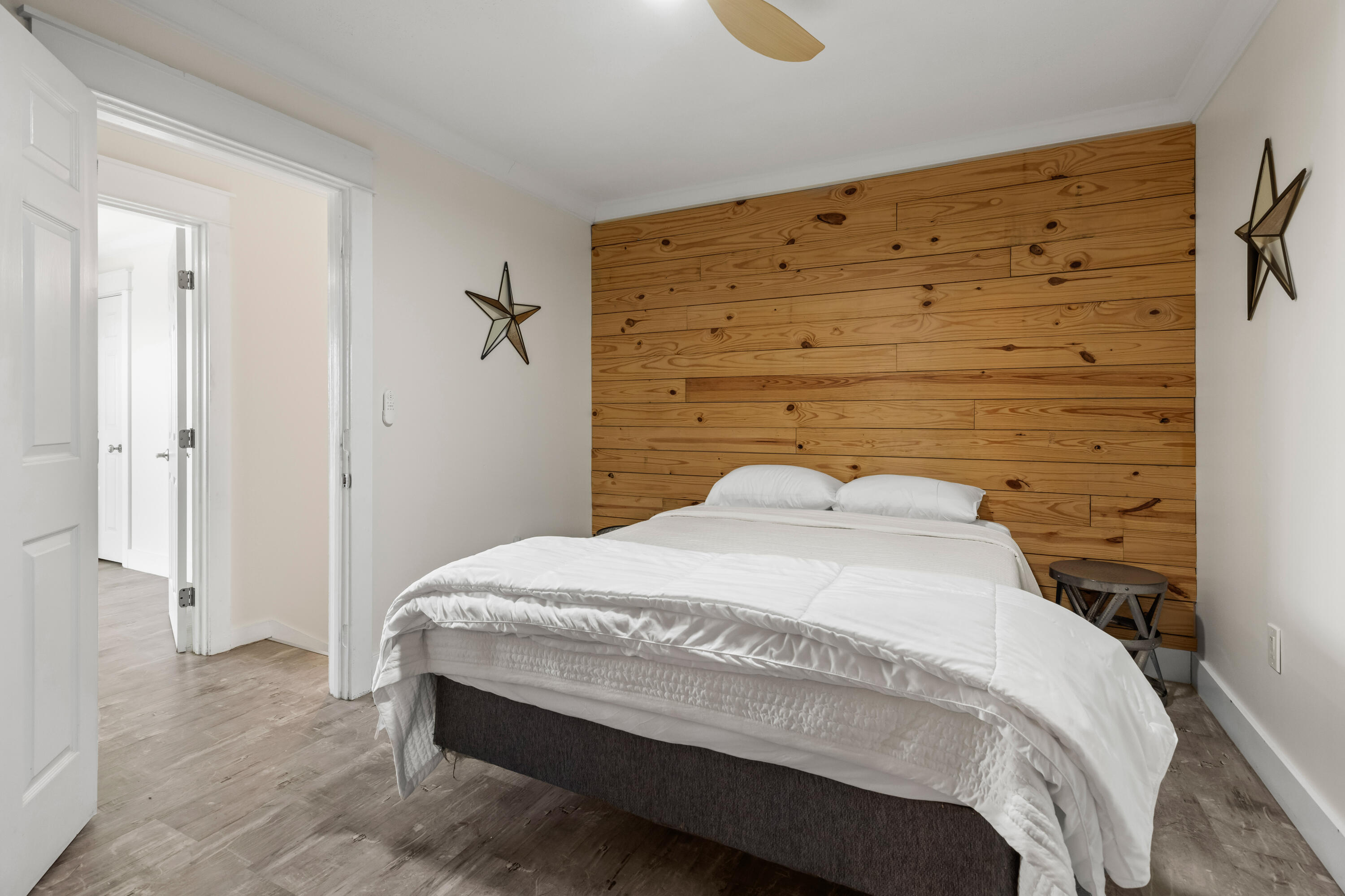 LAGUNA POINT CONDO - Residential Lease