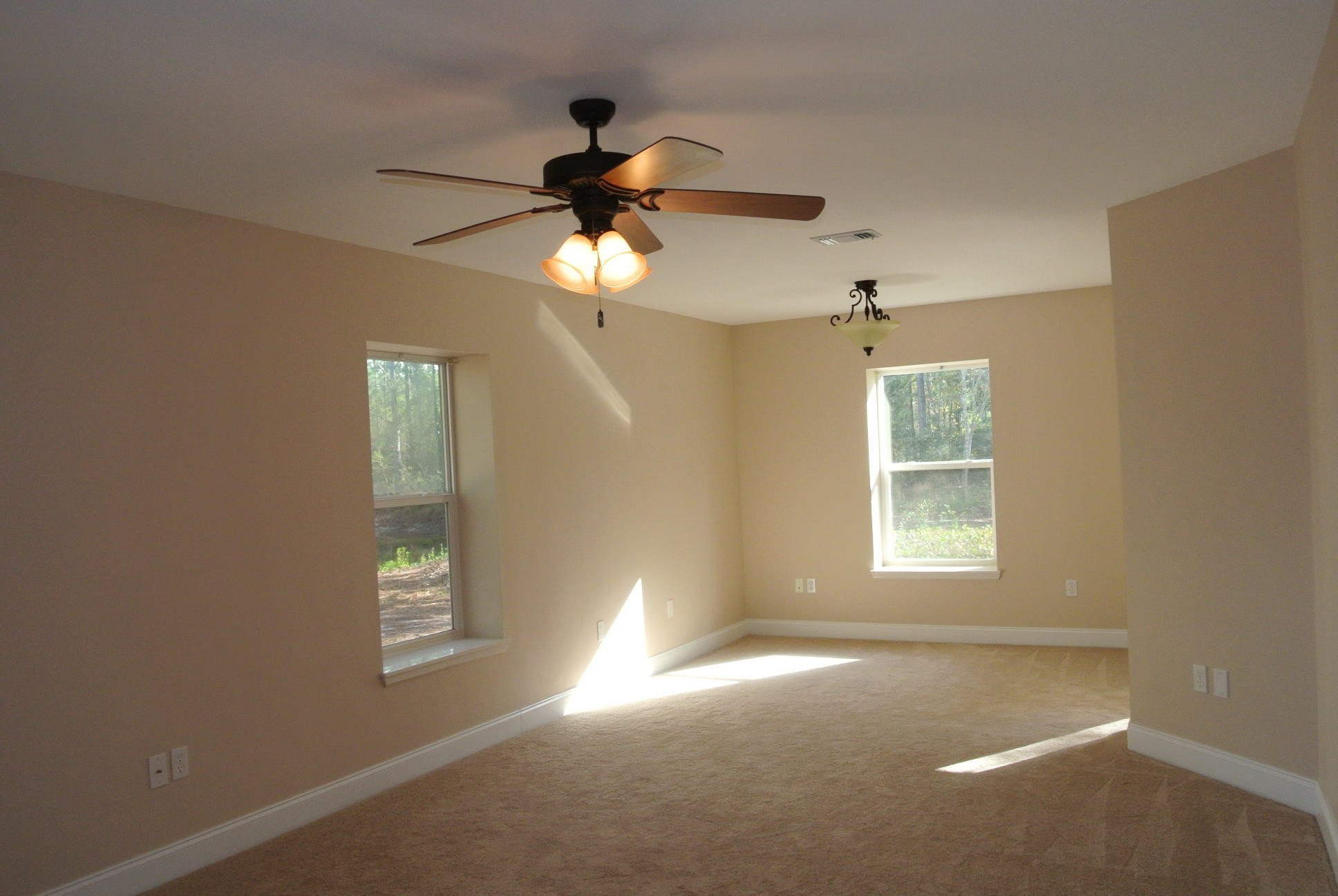 NO RECORDED SUBDIVISION - Residential Lease