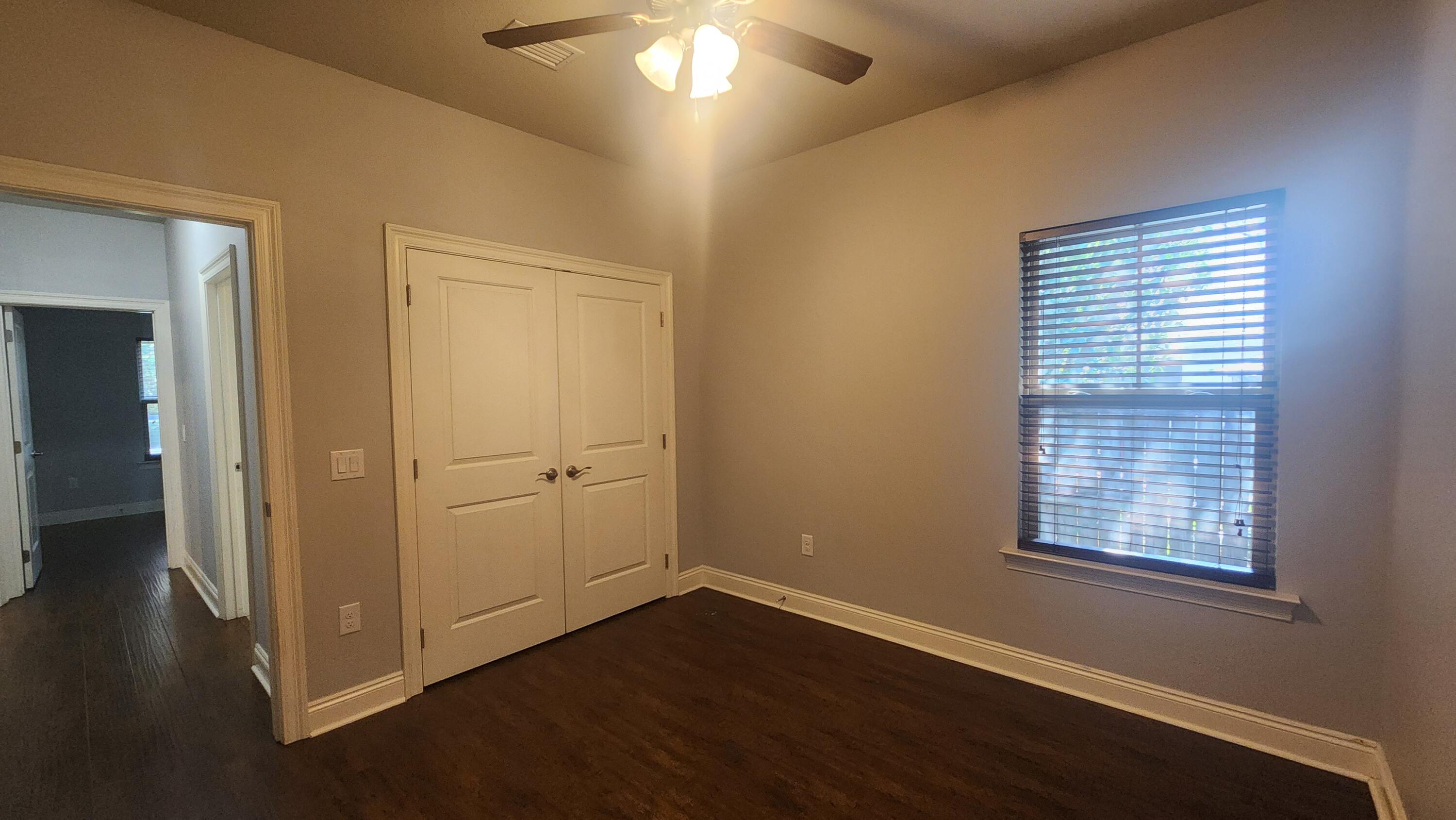 CRESCENT SHORES - Residential Lease