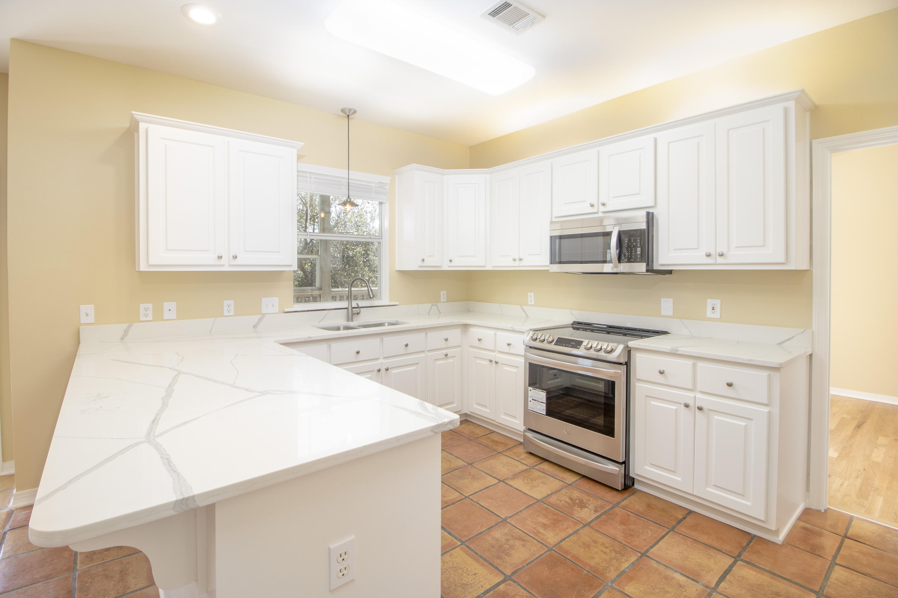 BLUE MOUNTAIN BEACH - Residential