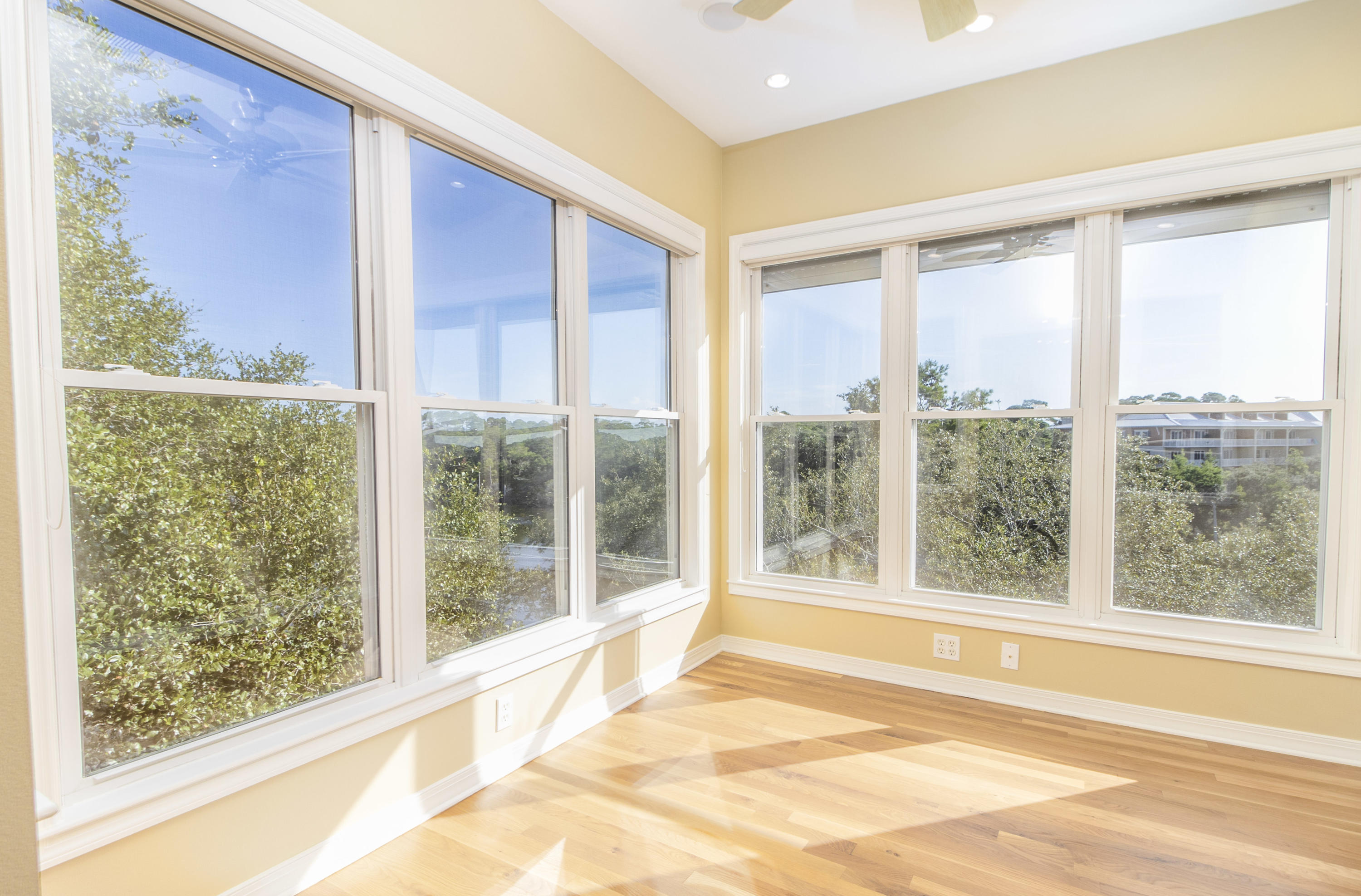 BLUE MOUNTAIN BEACH - Residential