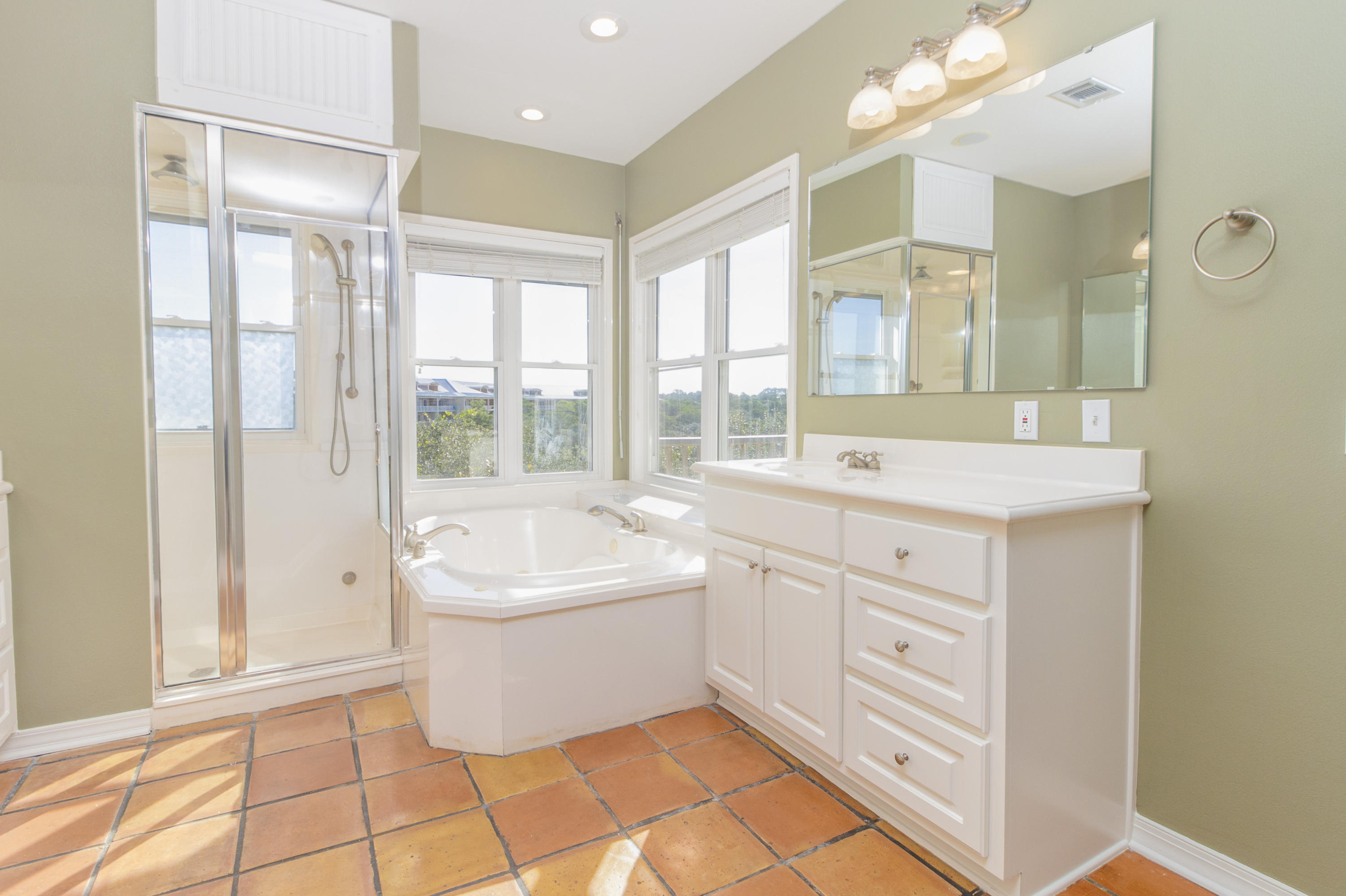 BLUE MOUNTAIN BEACH - Residential