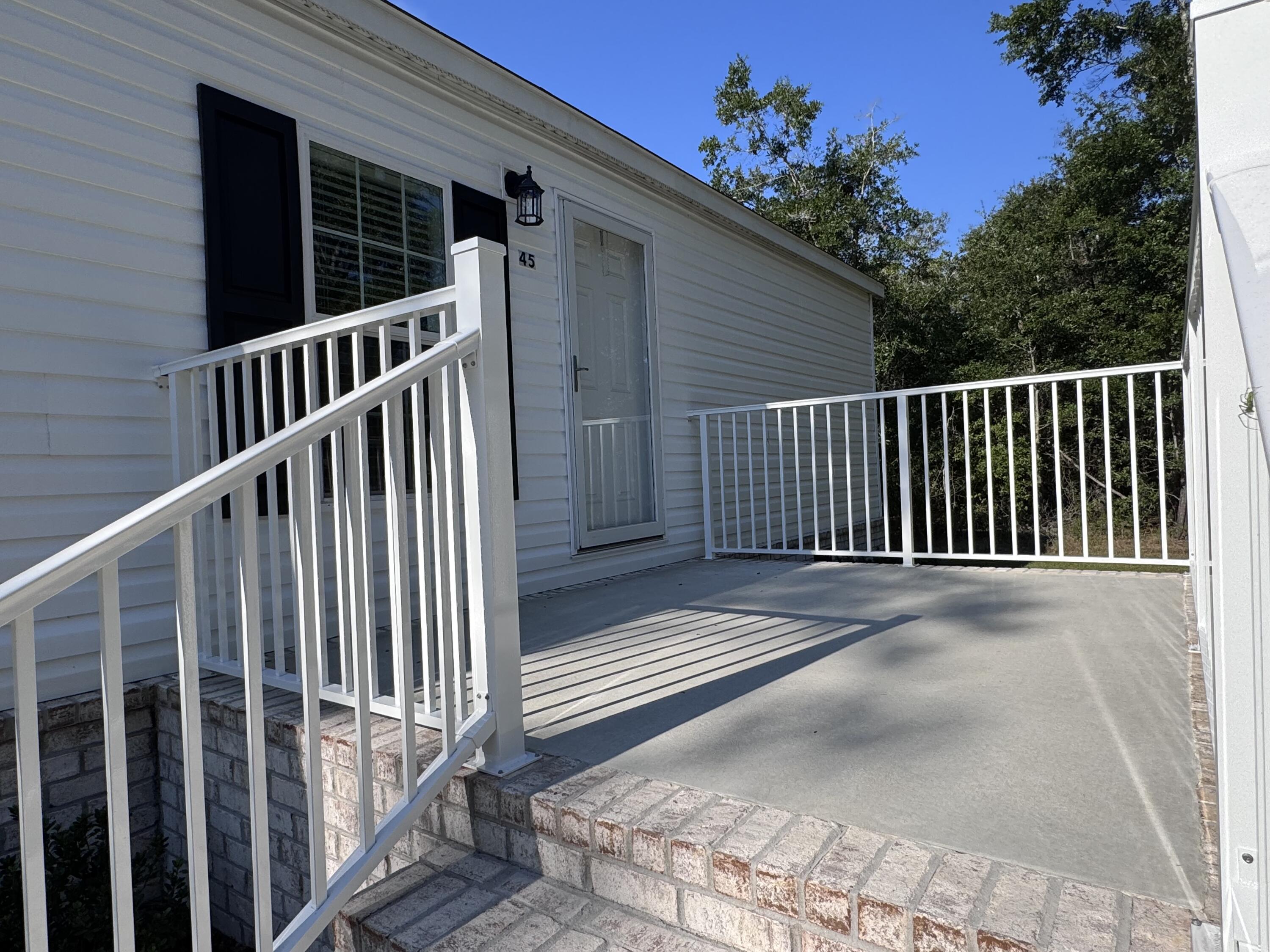 OAKWOOD HILLS UNIT 1 - Residential