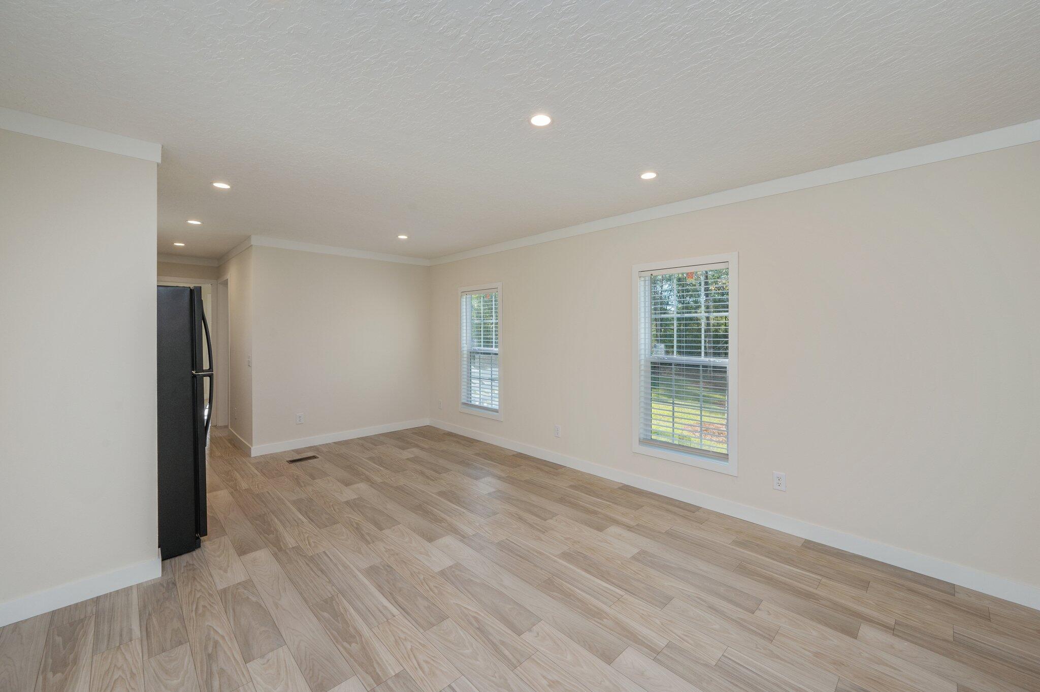 OAKWOOD HILLS UNIT 1 - Residential