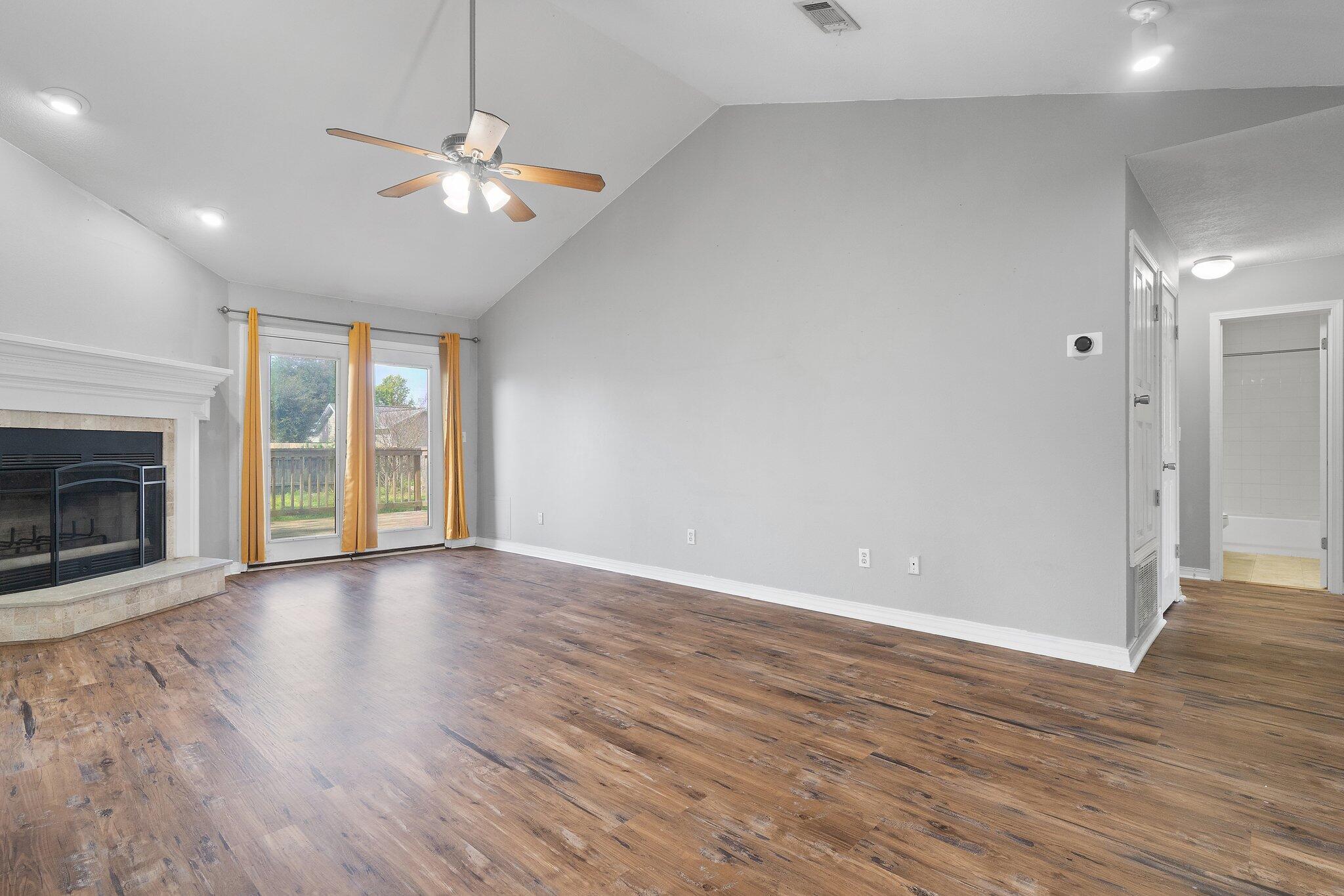 ORION LAKE - Residential