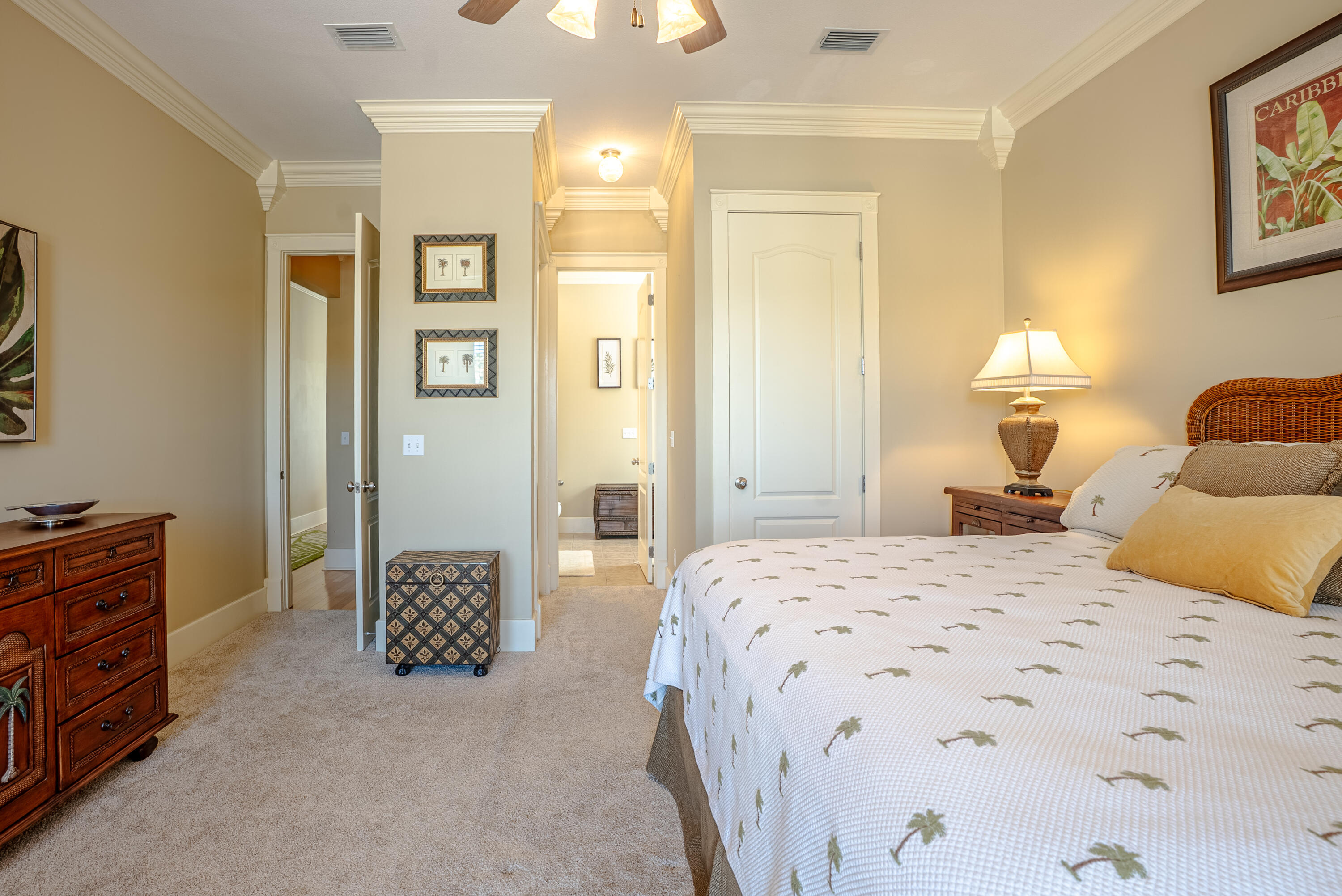 LA VALENCIA BEACH RESORT - Residential