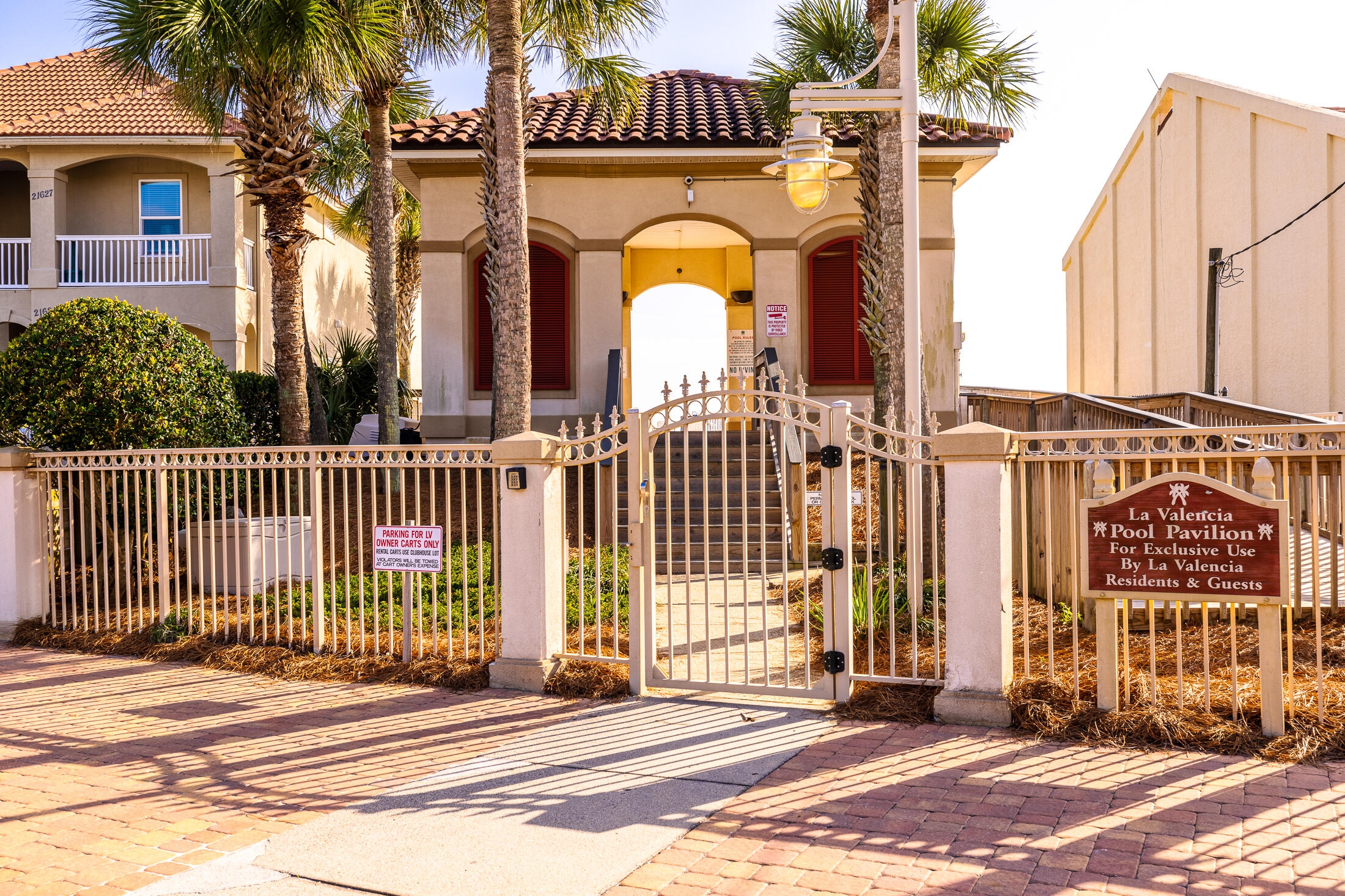 LA VALENCIA BEACH RESORT - Residential