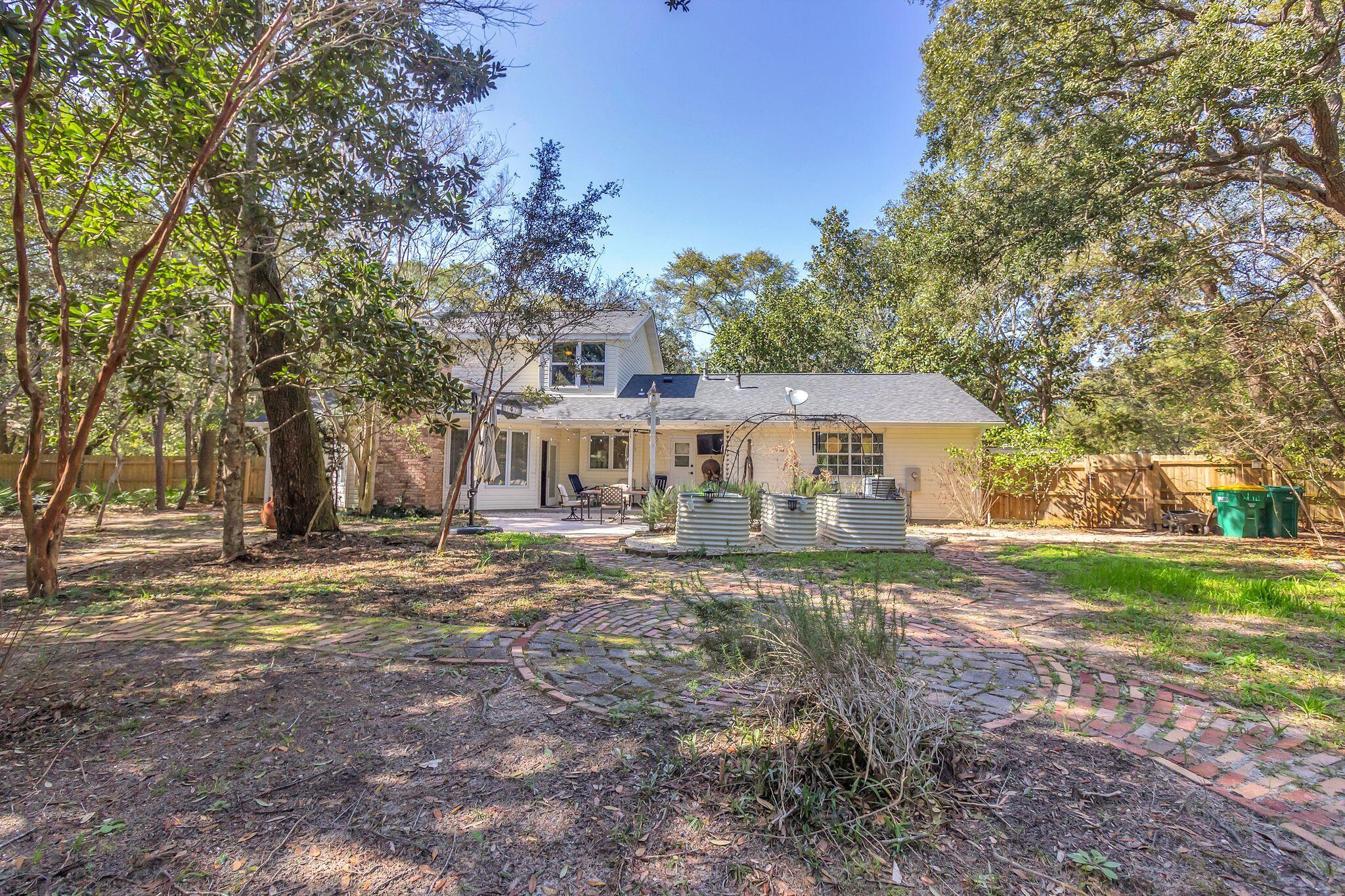 SHIRKS BAYOU - Residential