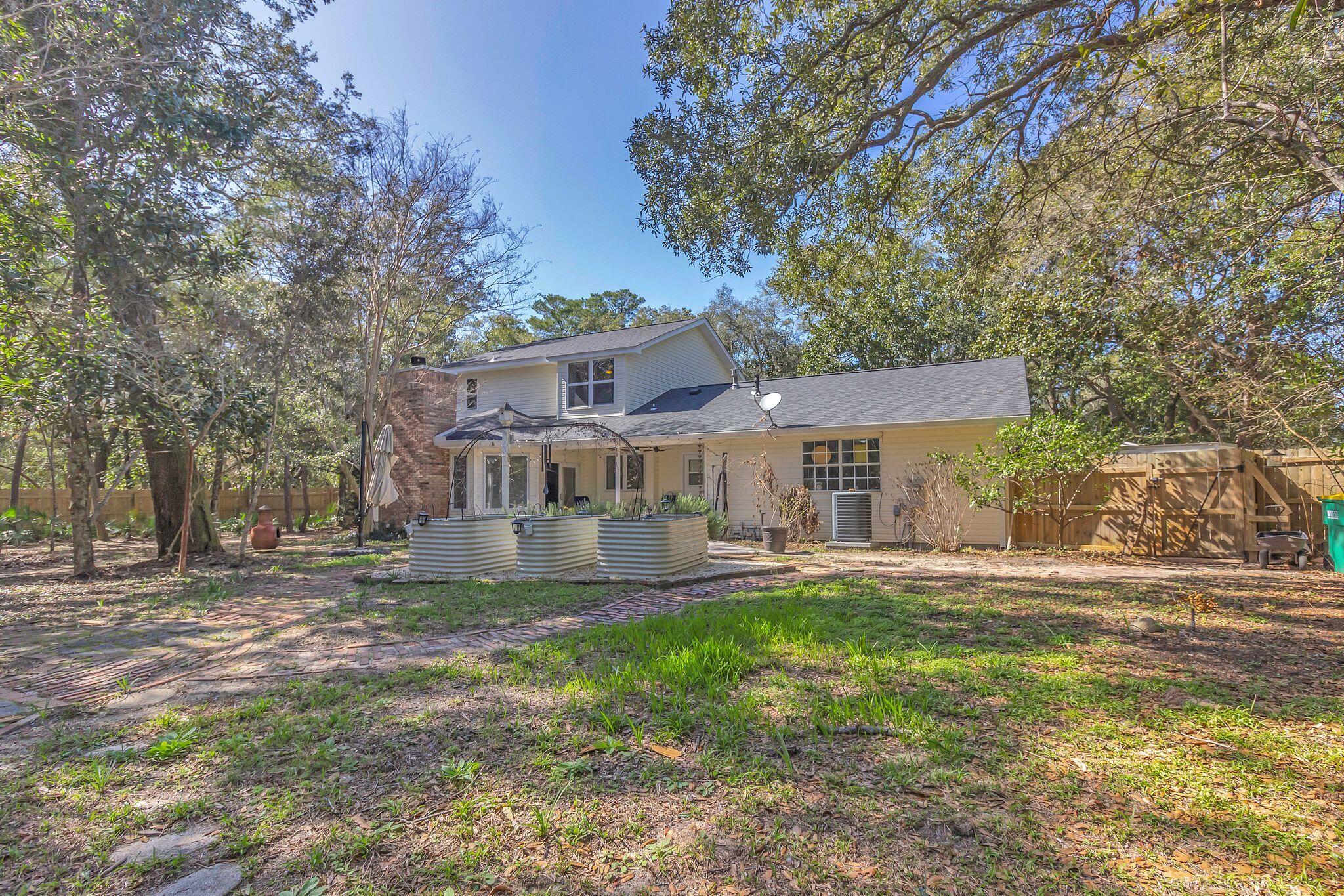 SHIRKS BAYOU - Residential