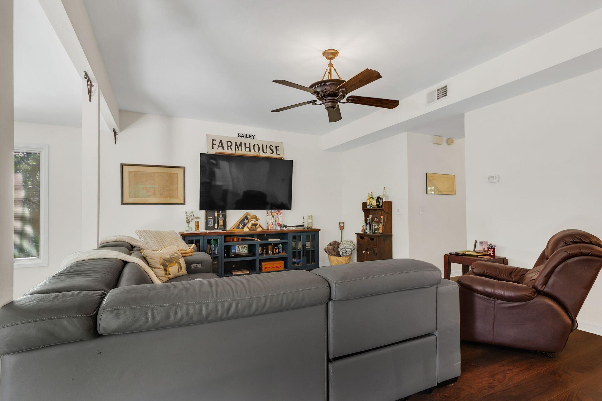 SHIRKS BAYOU - Residential