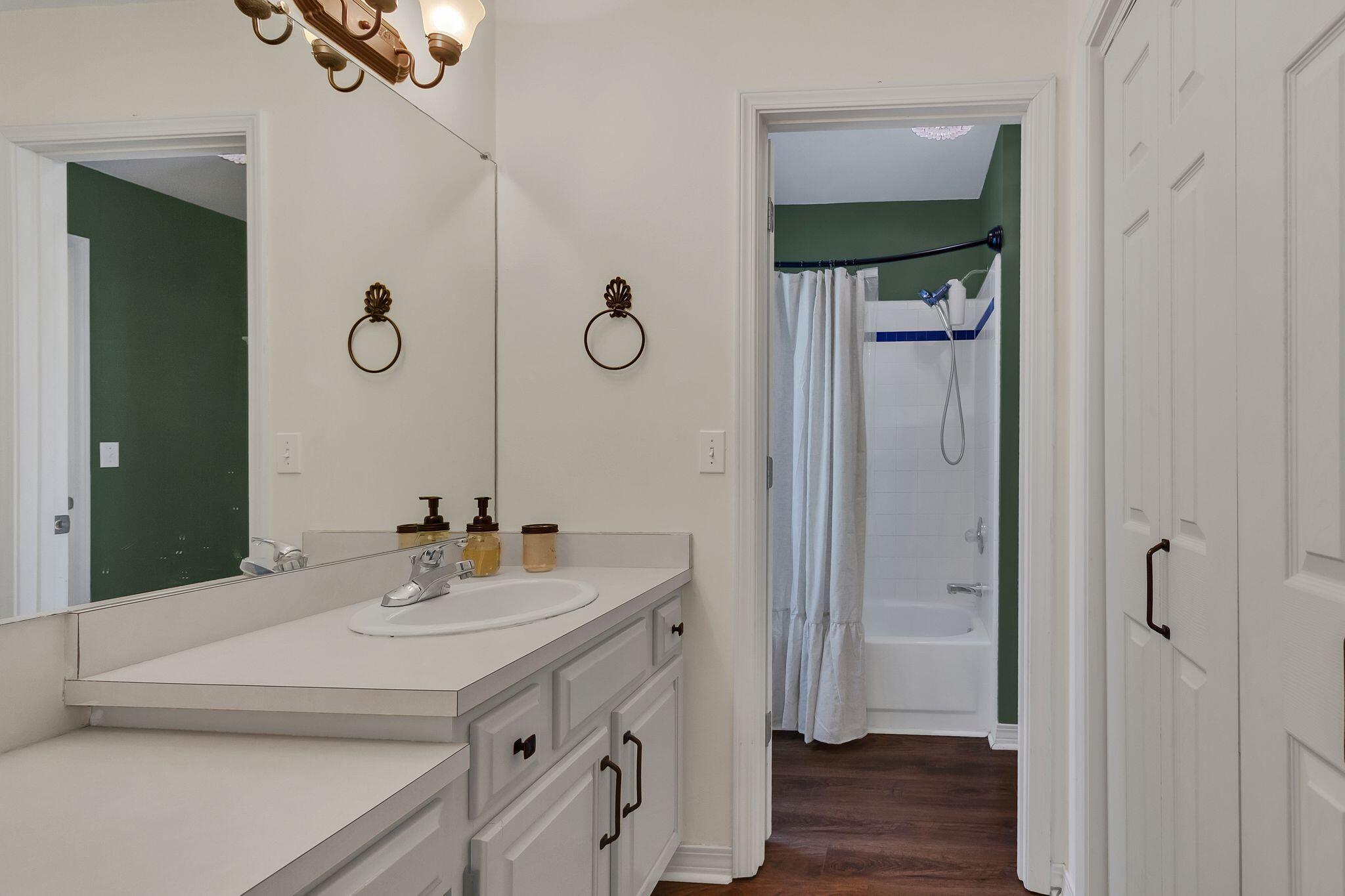 SHIRKS BAYOU - Residential