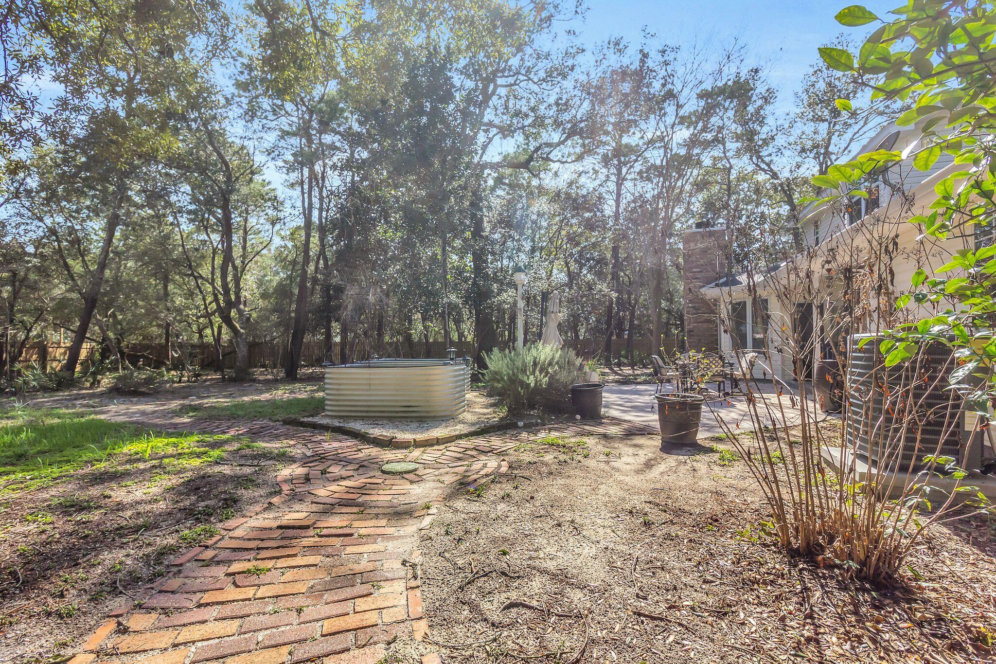 SHIRKS BAYOU - Residential