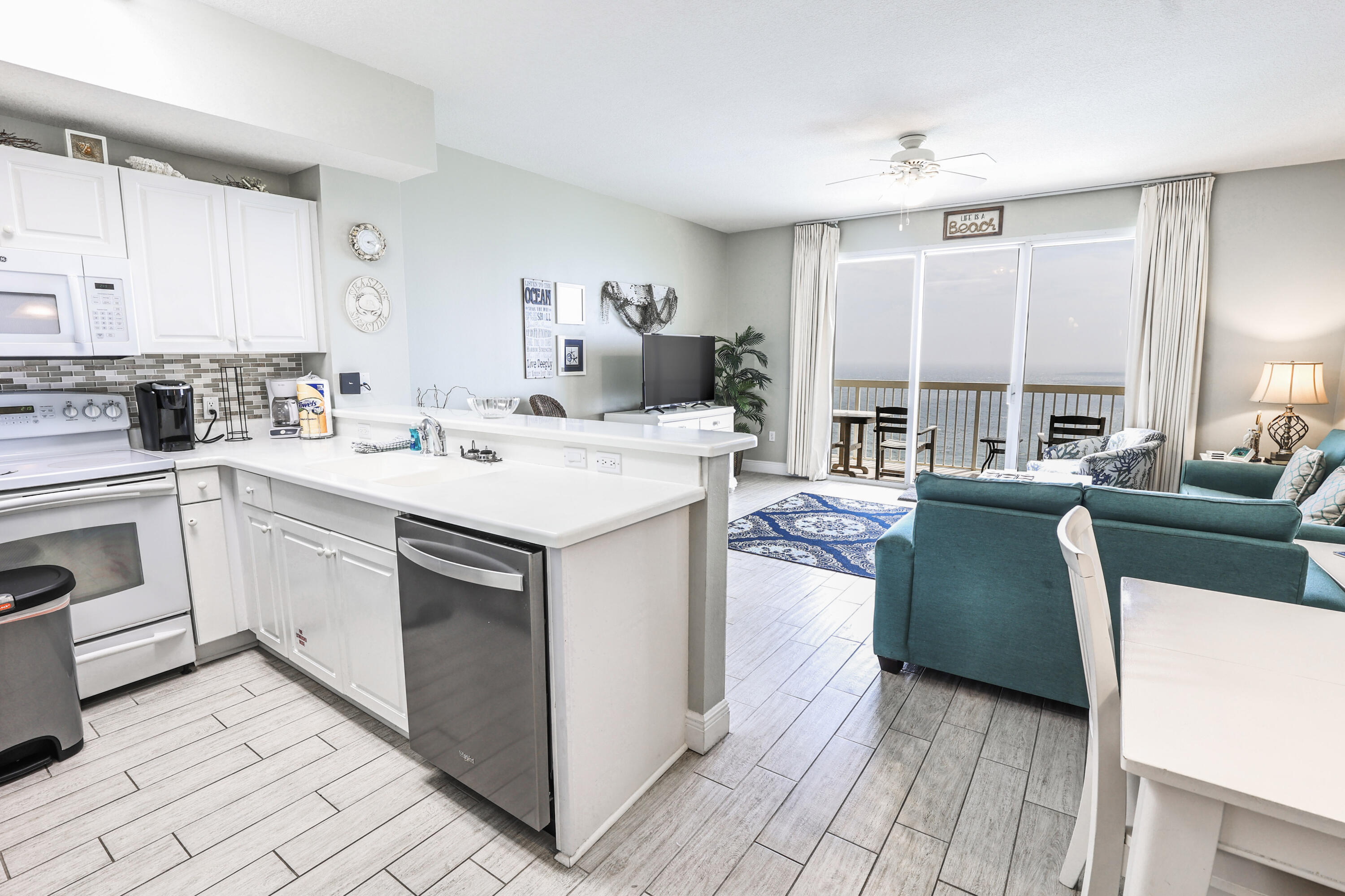 CELADON BEACH - Residential