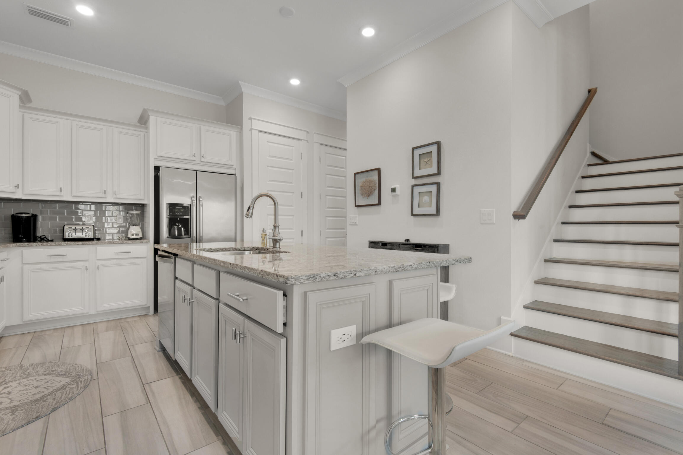 PROMINENCE - Residential