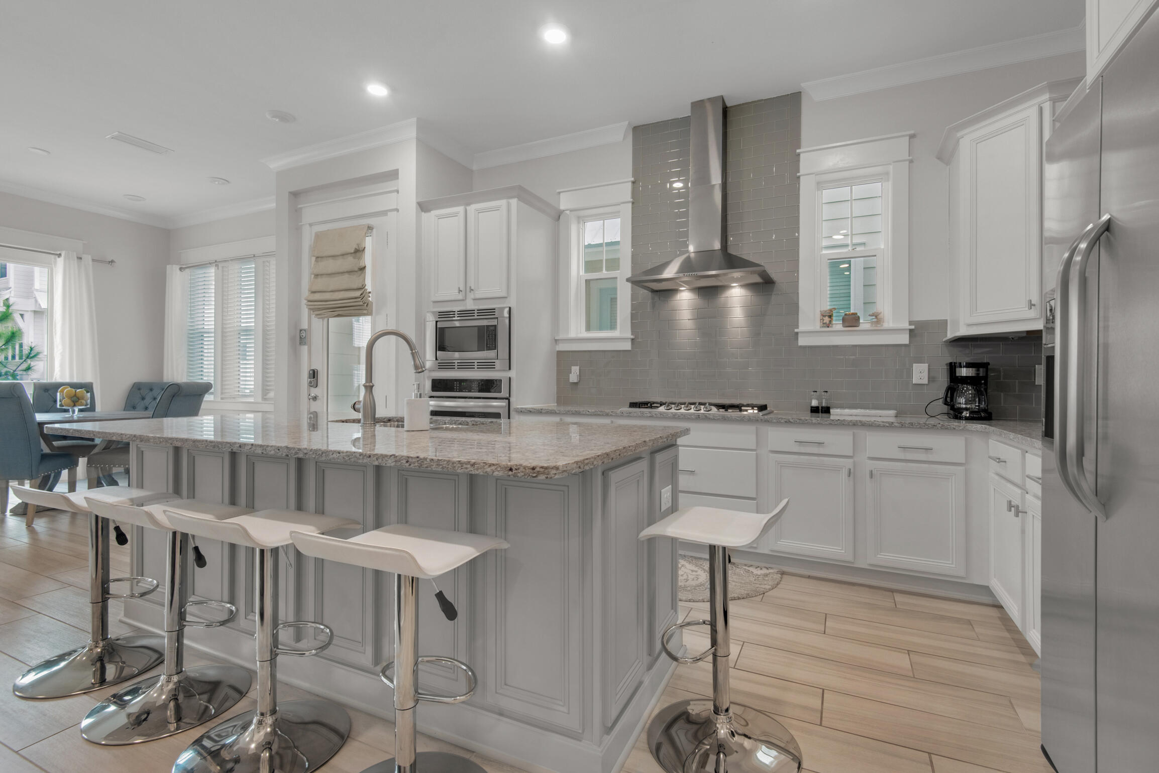 PROMINENCE - Residential