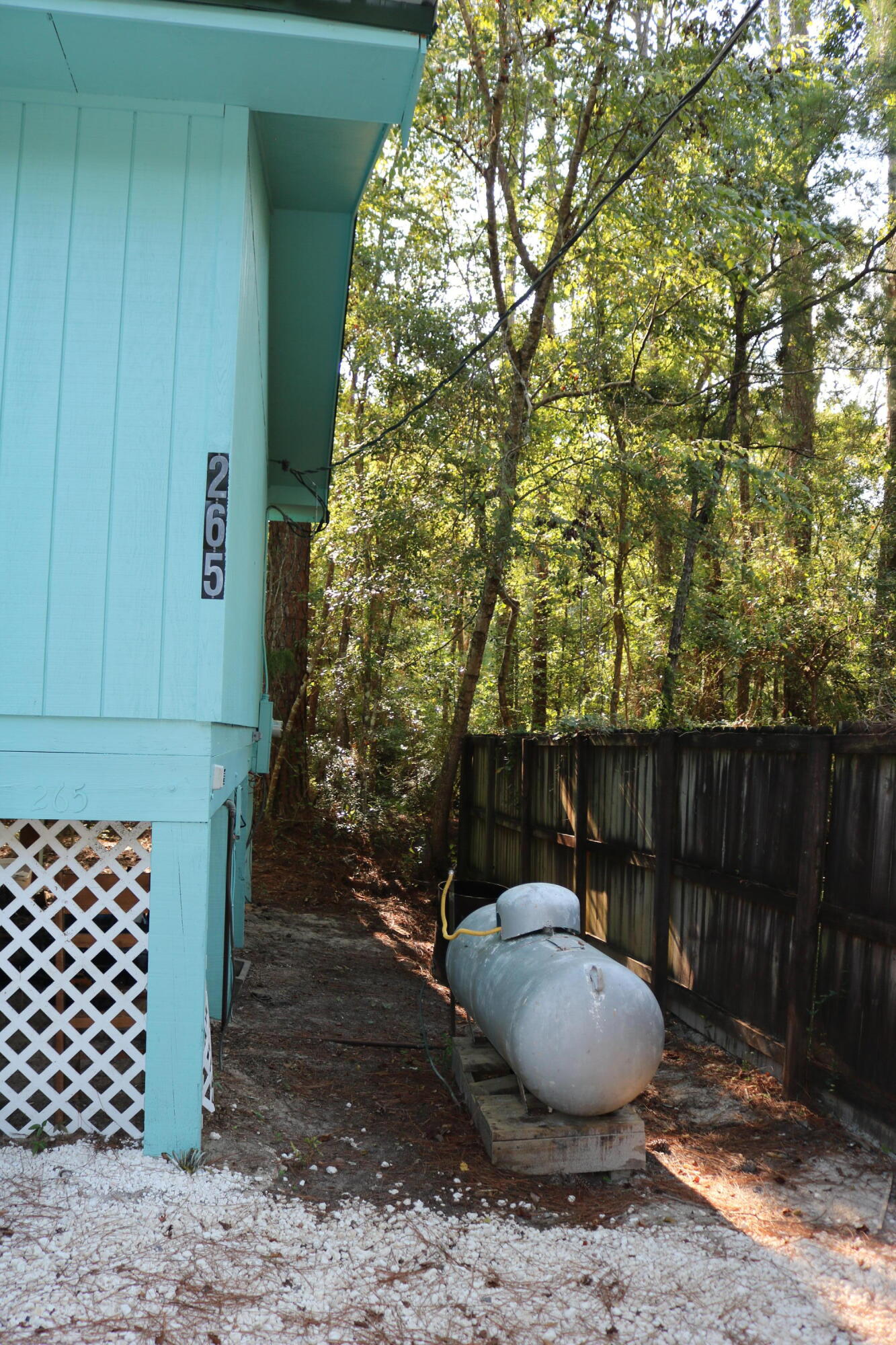 HOWELLS BLUFF - Residential