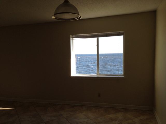 FINISTERRA CONDO - Residential