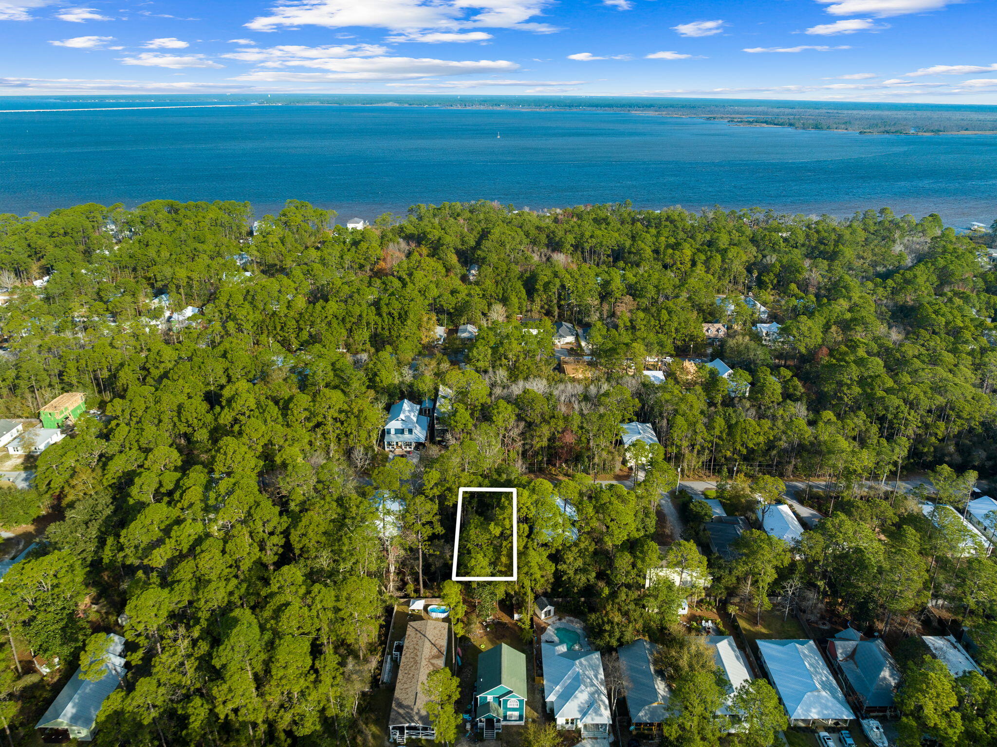 MAGNOLIA BEACH - Land