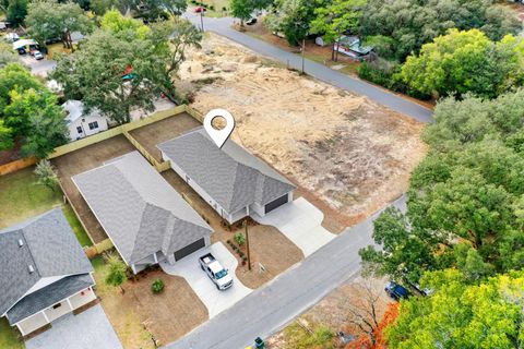 A home in Niceville