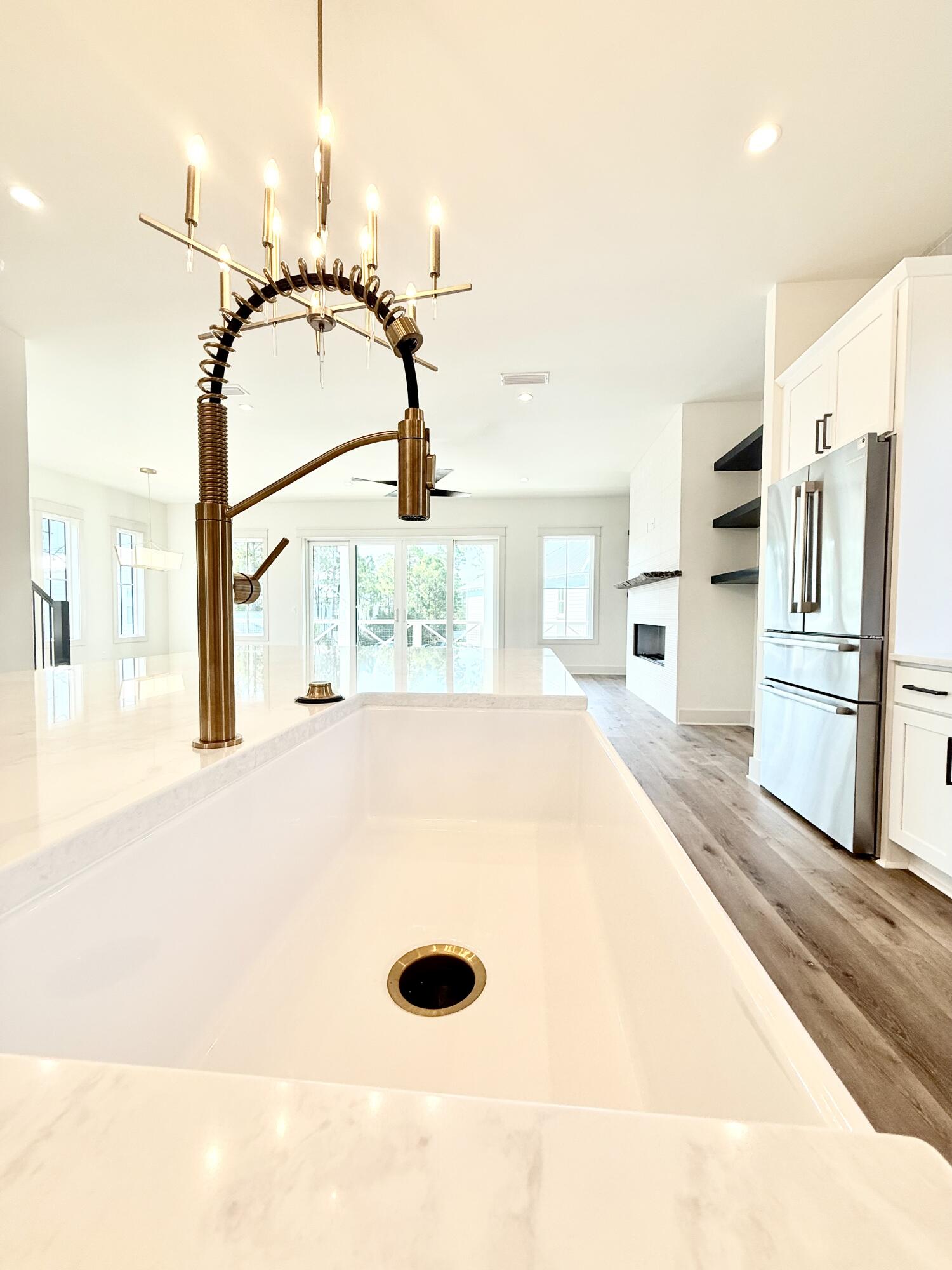 Treetop S/D - Residential