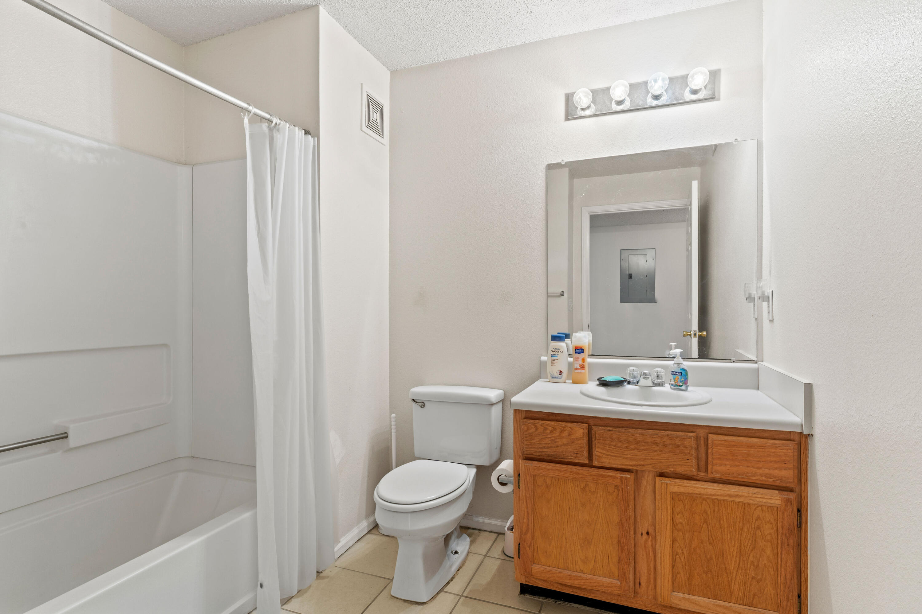 INDIAN LAKE - Residential