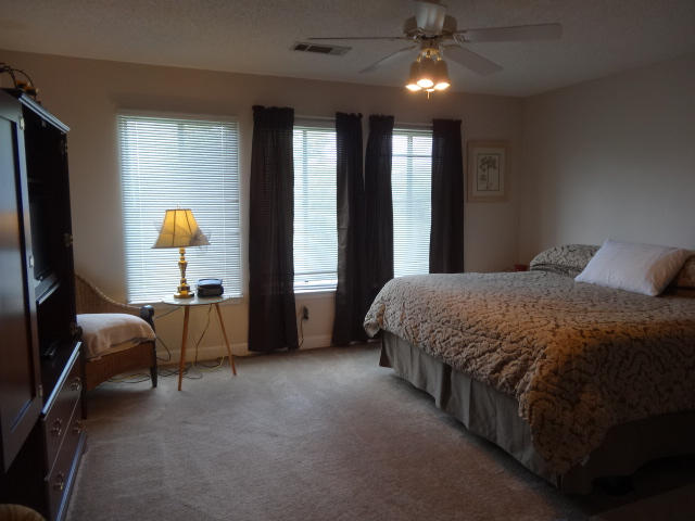 LAKESIDE CONDO AT BLUEWATER BAY - Residential