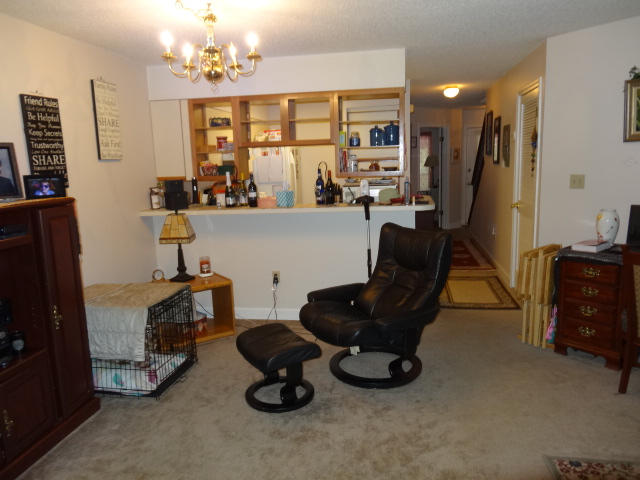 LAKESIDE CONDO AT BLUEWATER BAY - Residential