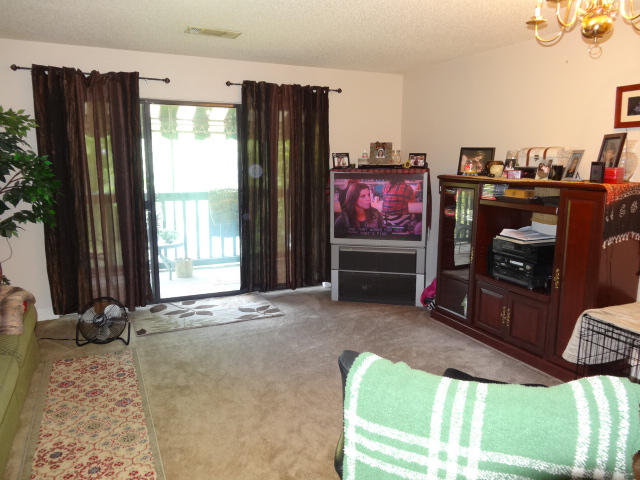 LAKESIDE CONDO AT BLUEWATER BAY - Residential