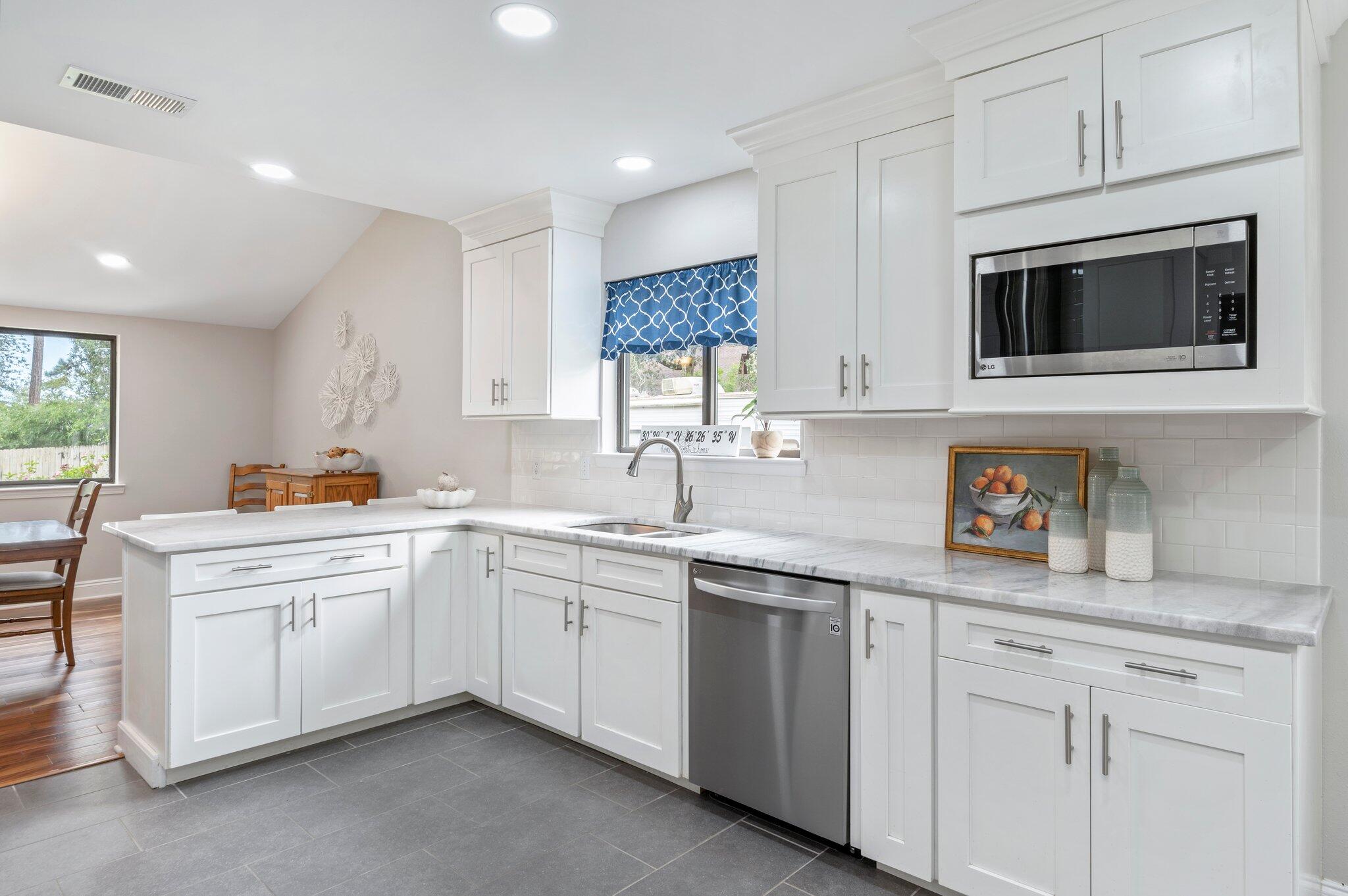 LIDO VILLAGE - Residential