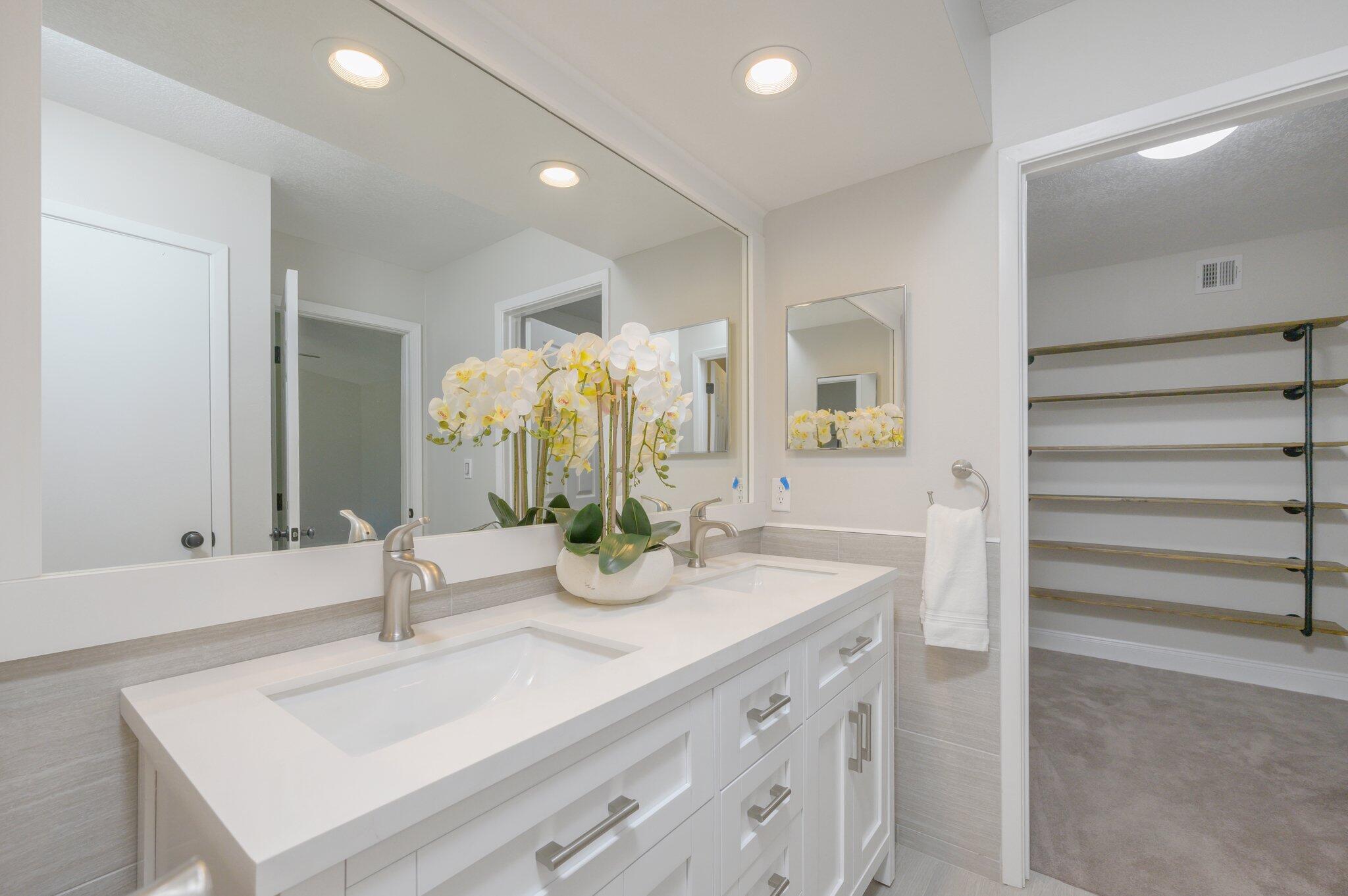 LIDO VILLAGE - Residential