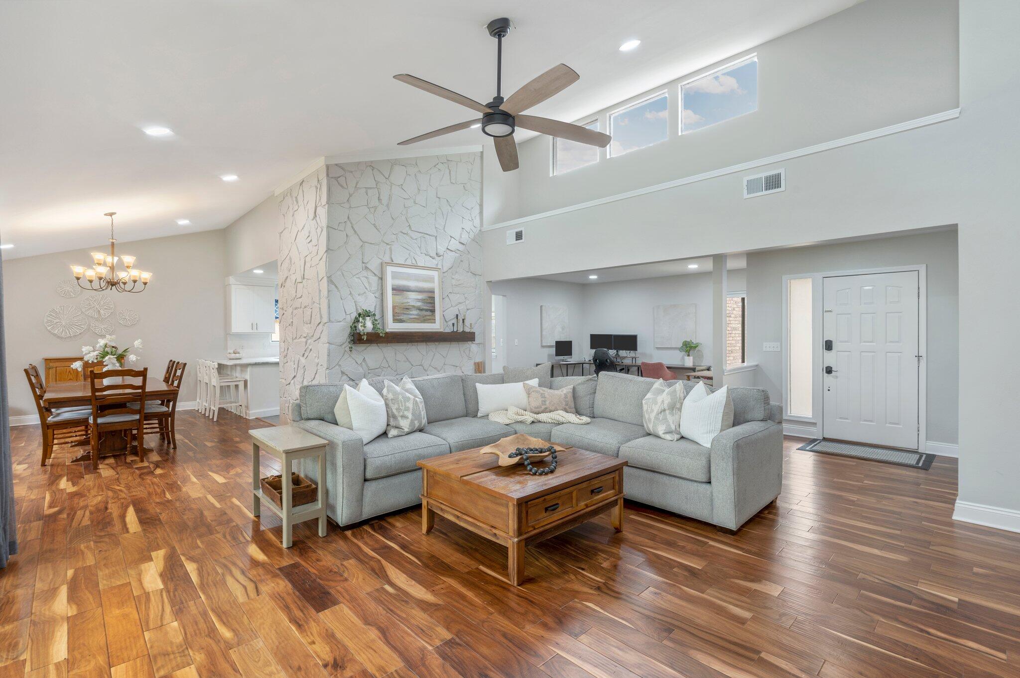 LIDO VILLAGE - Residential