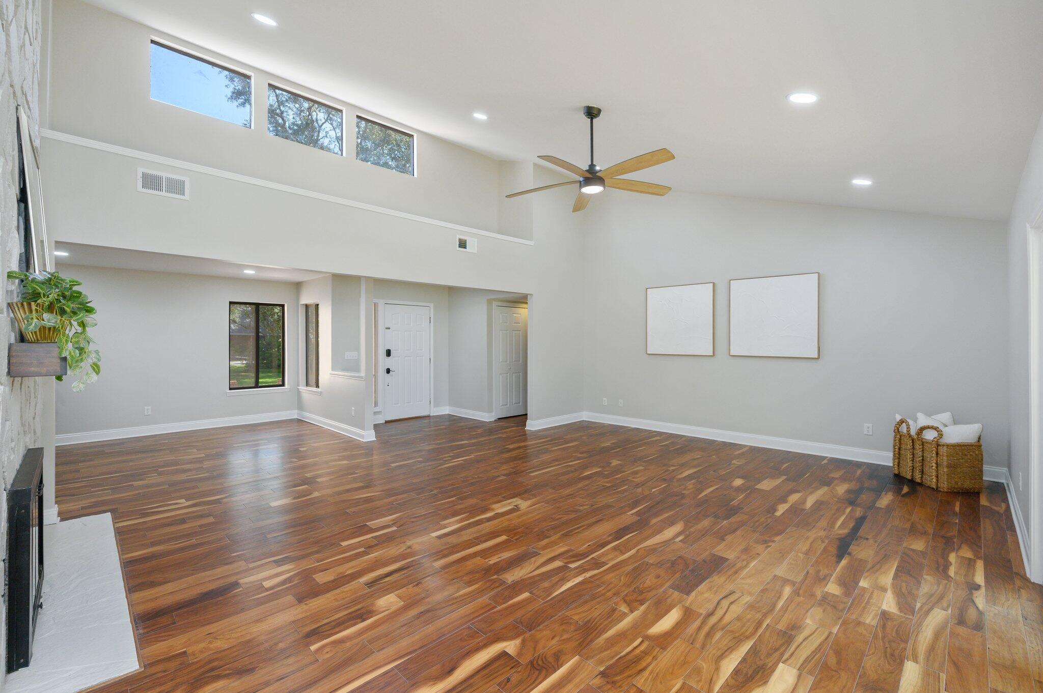 LIDO VILLAGE - Residential