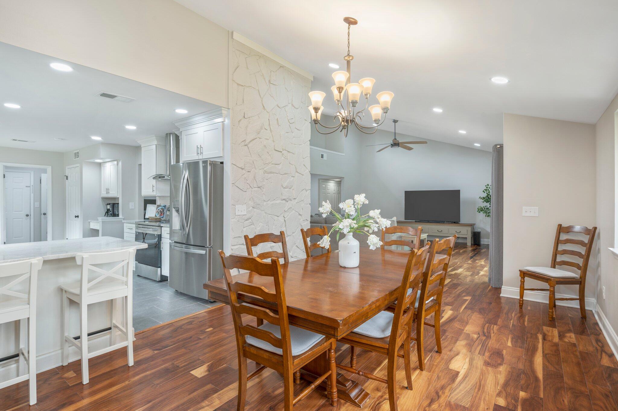 LIDO VILLAGE - Residential