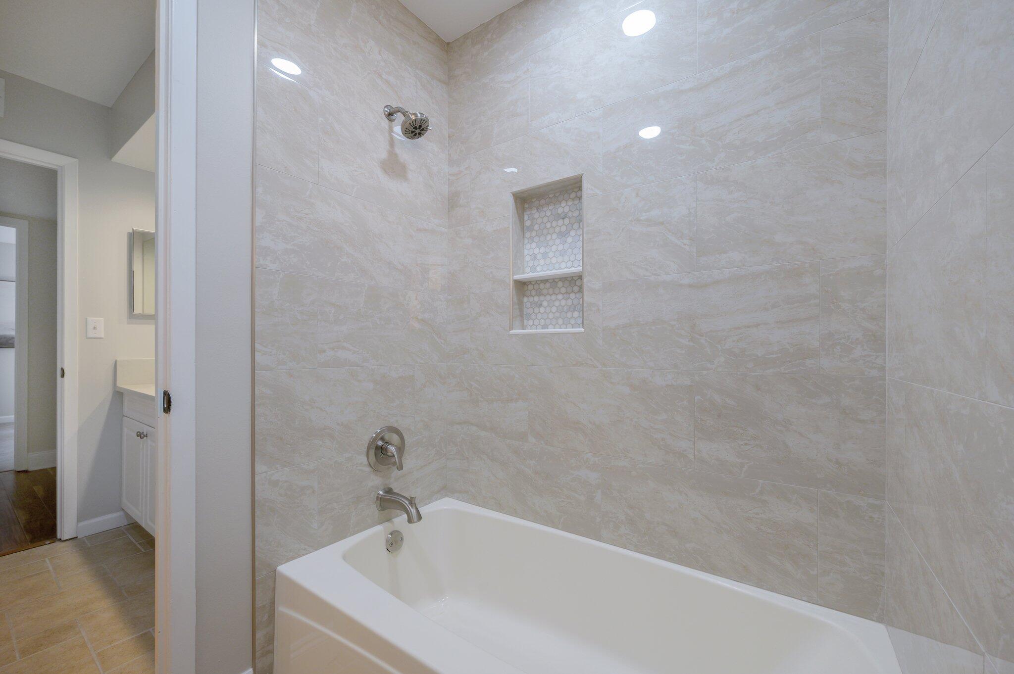 LIDO VILLAGE - Residential