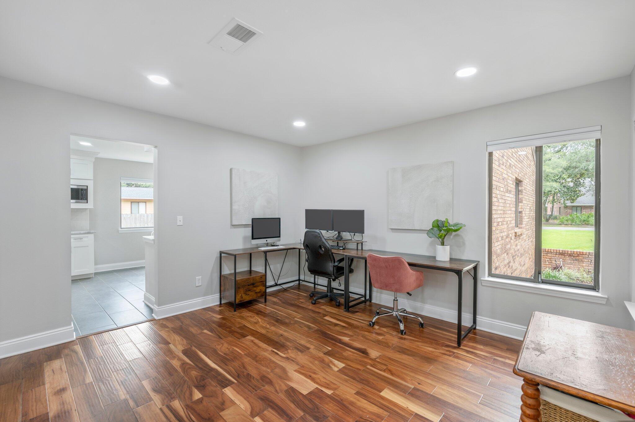 LIDO VILLAGE - Residential