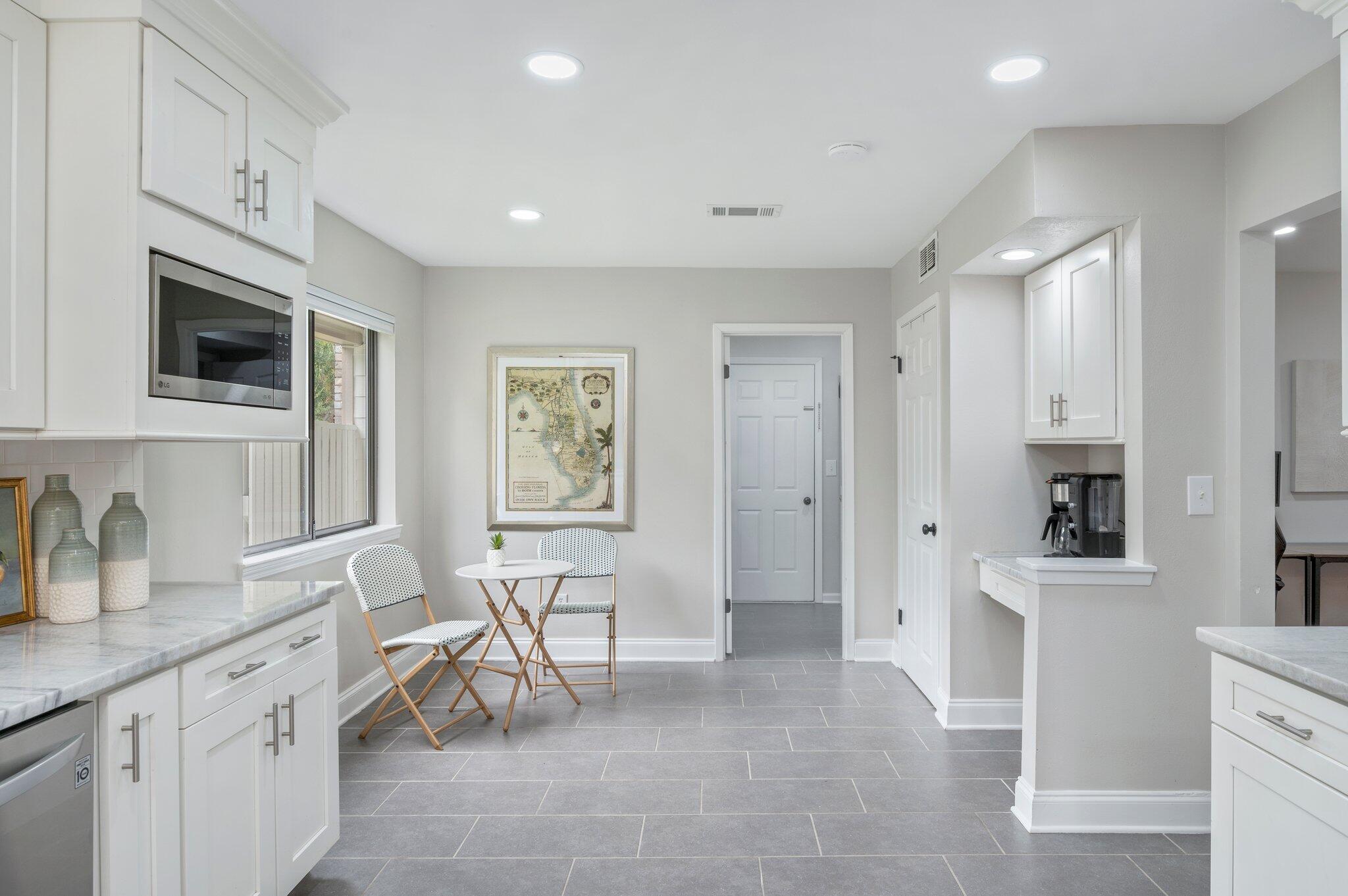 LIDO VILLAGE - Residential