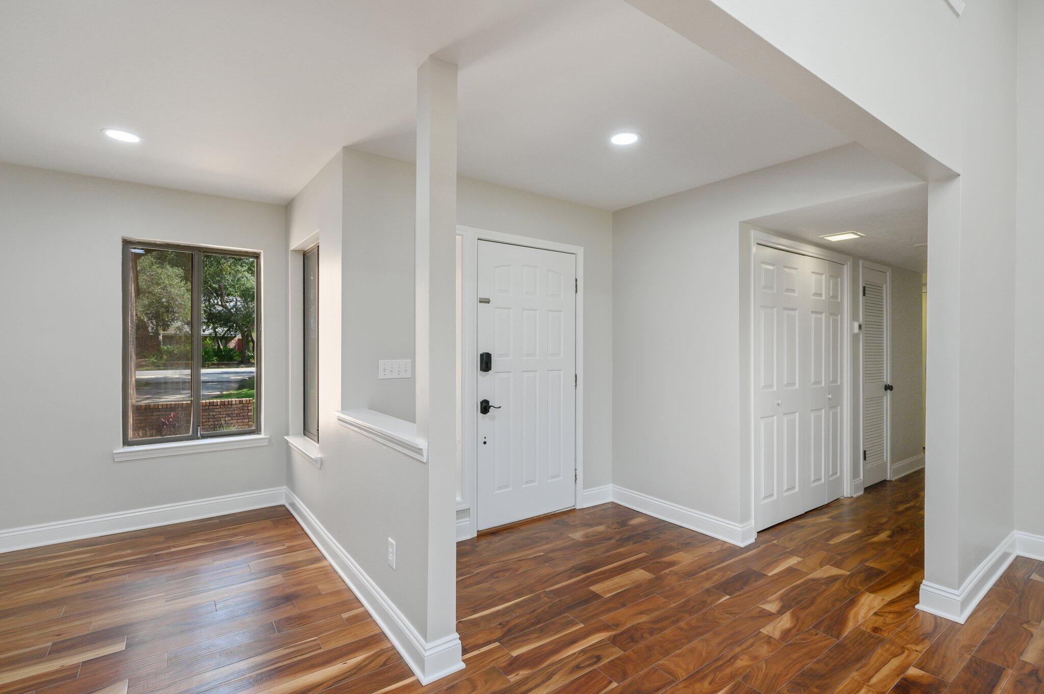 LIDO VILLAGE - Residential