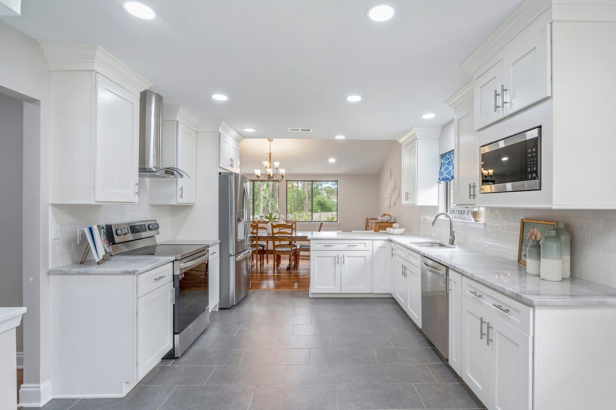 LIDO VILLAGE - Residential