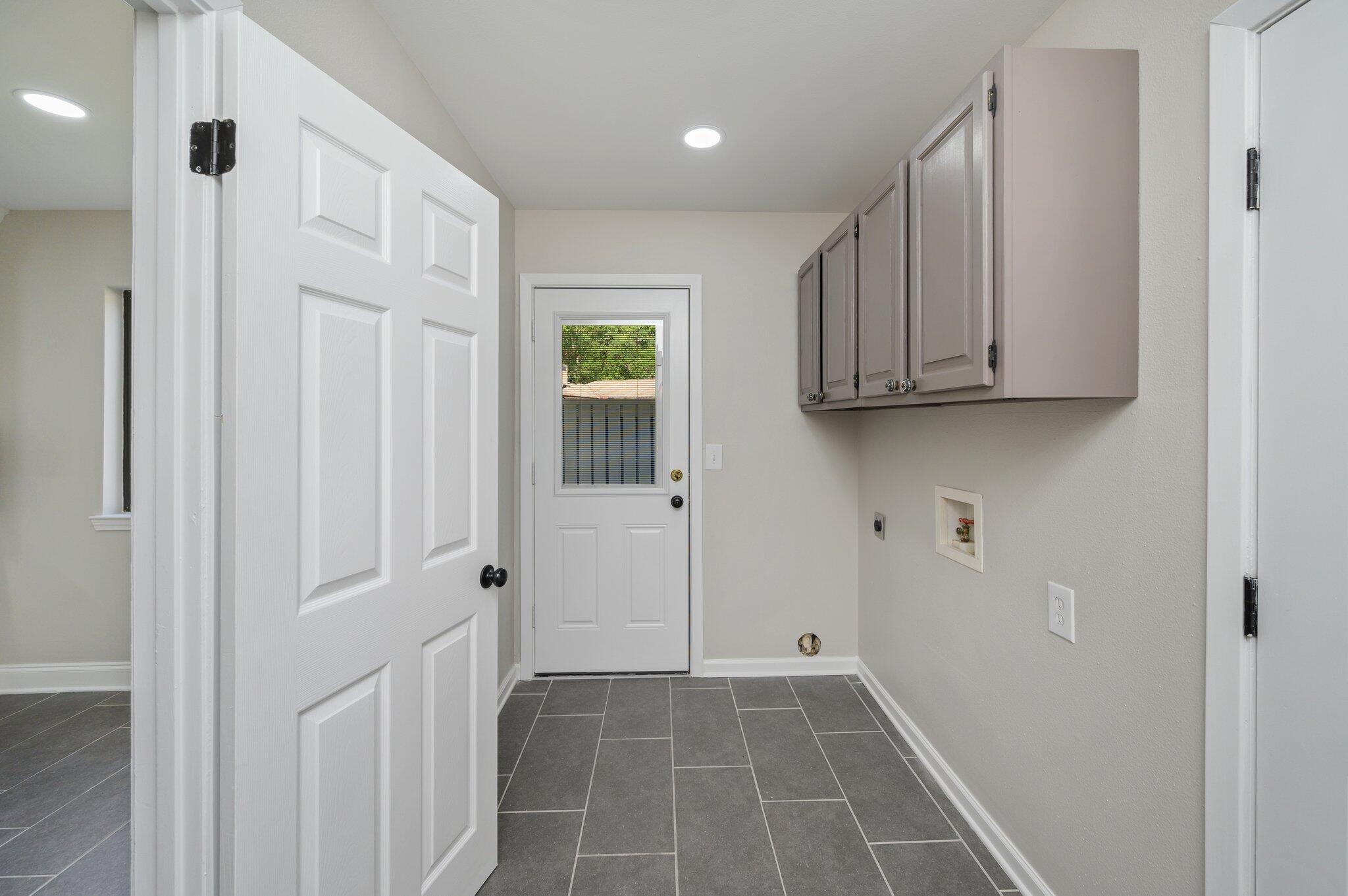 LIDO VILLAGE - Residential