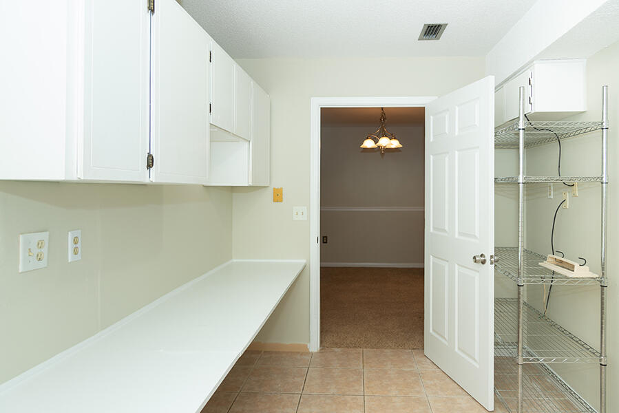 PINE MEADOWS 2ND ADDN - Residential Lease