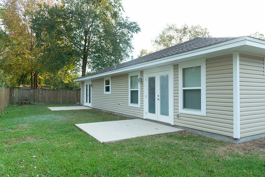 PINE MEADOWS 2ND ADDN - Residential Lease