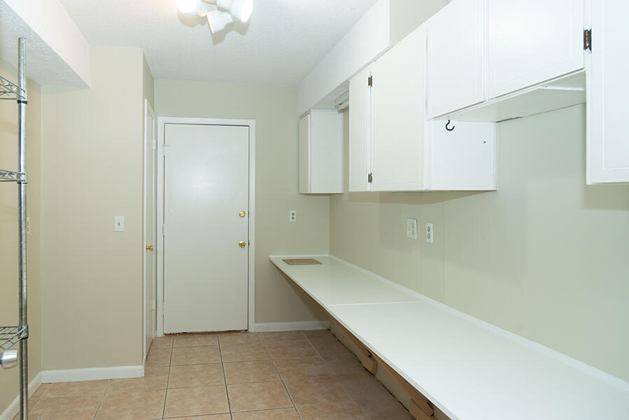 PINE MEADOWS 2ND ADDN - Residential Lease