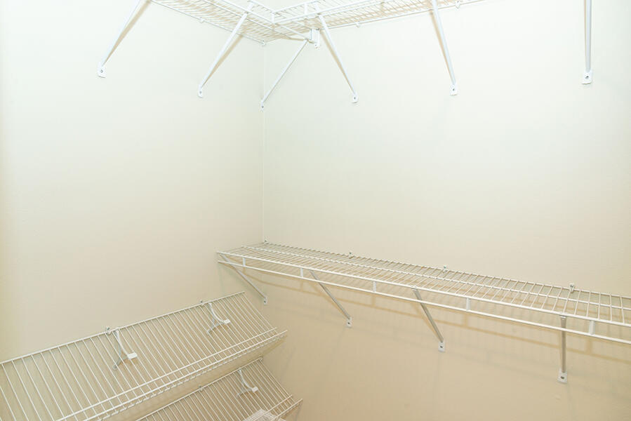 PINE MEADOWS 2ND ADDN - Residential Lease