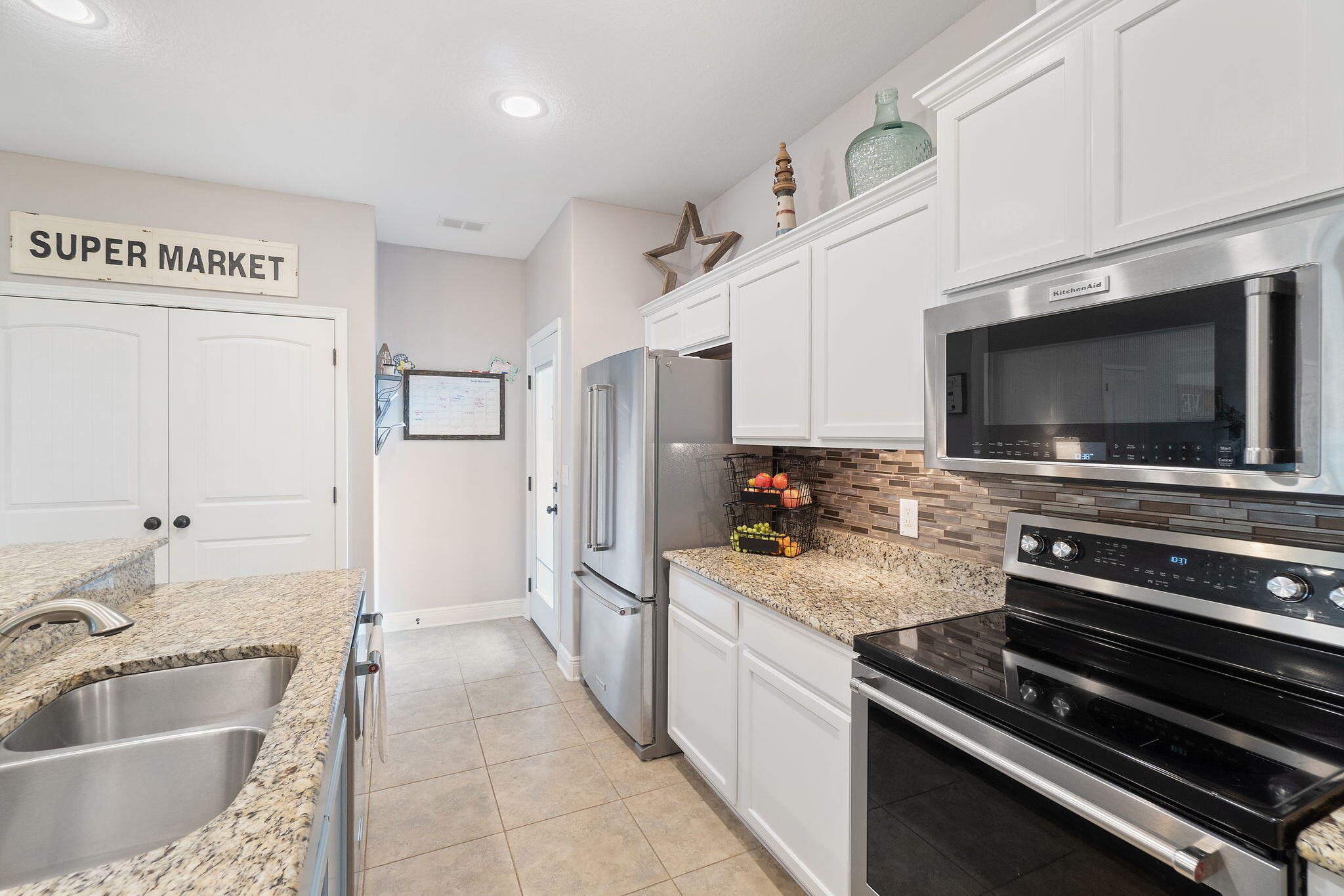 SOUNDSIDE MOORINGS - Residential