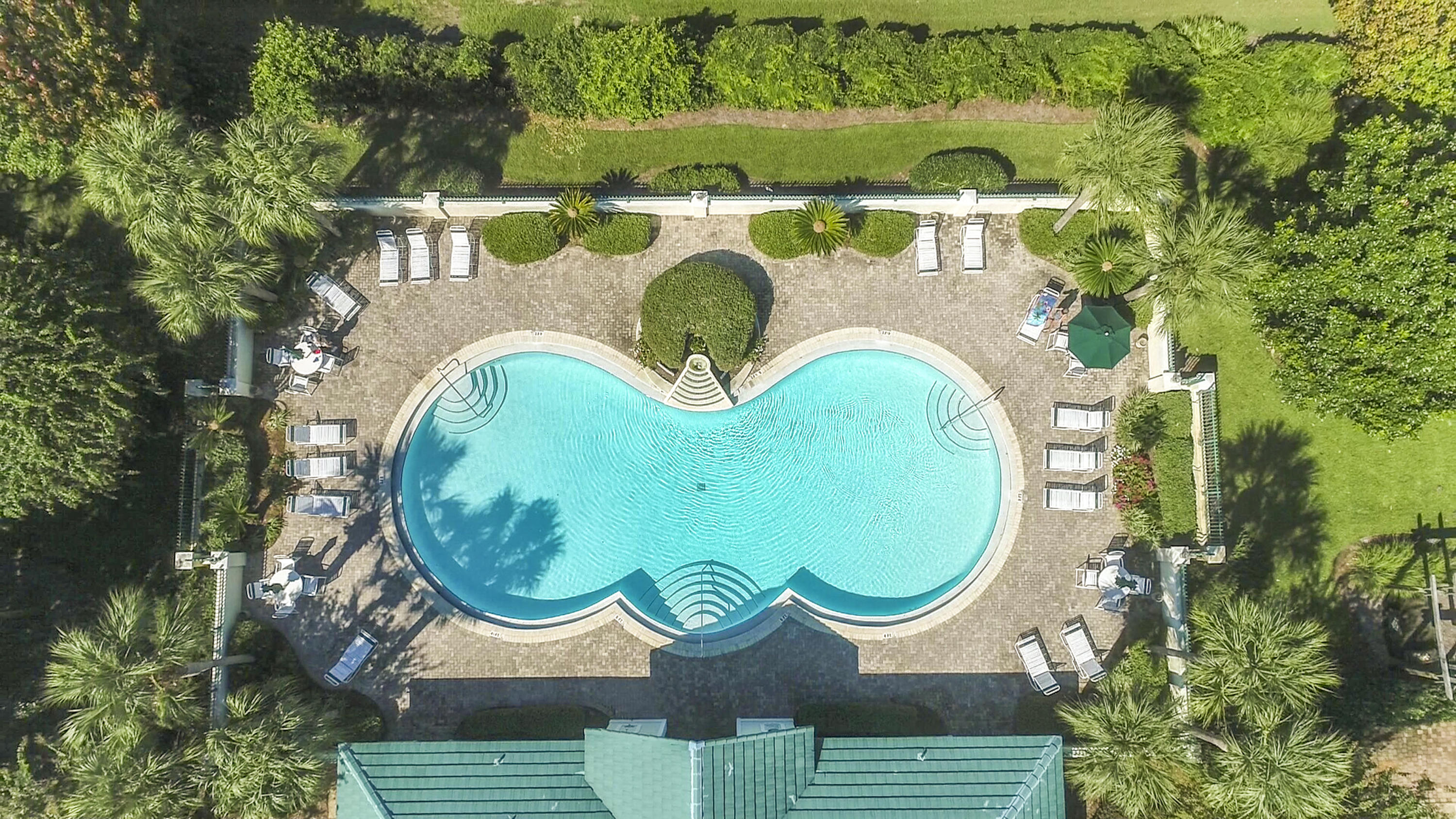 AVALON BEACH ESTATES - Residential