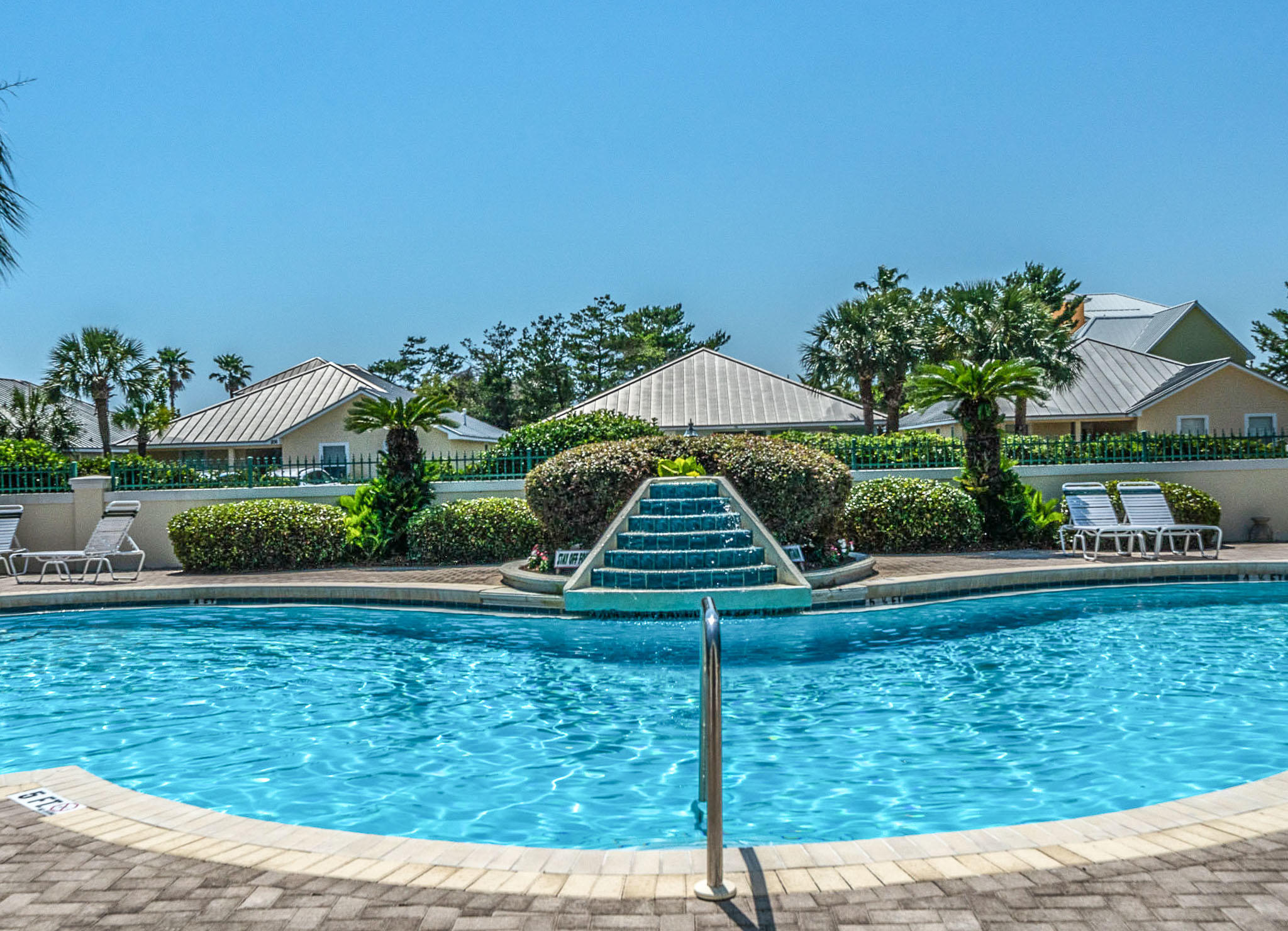 AVALON BEACH ESTATES - Residential